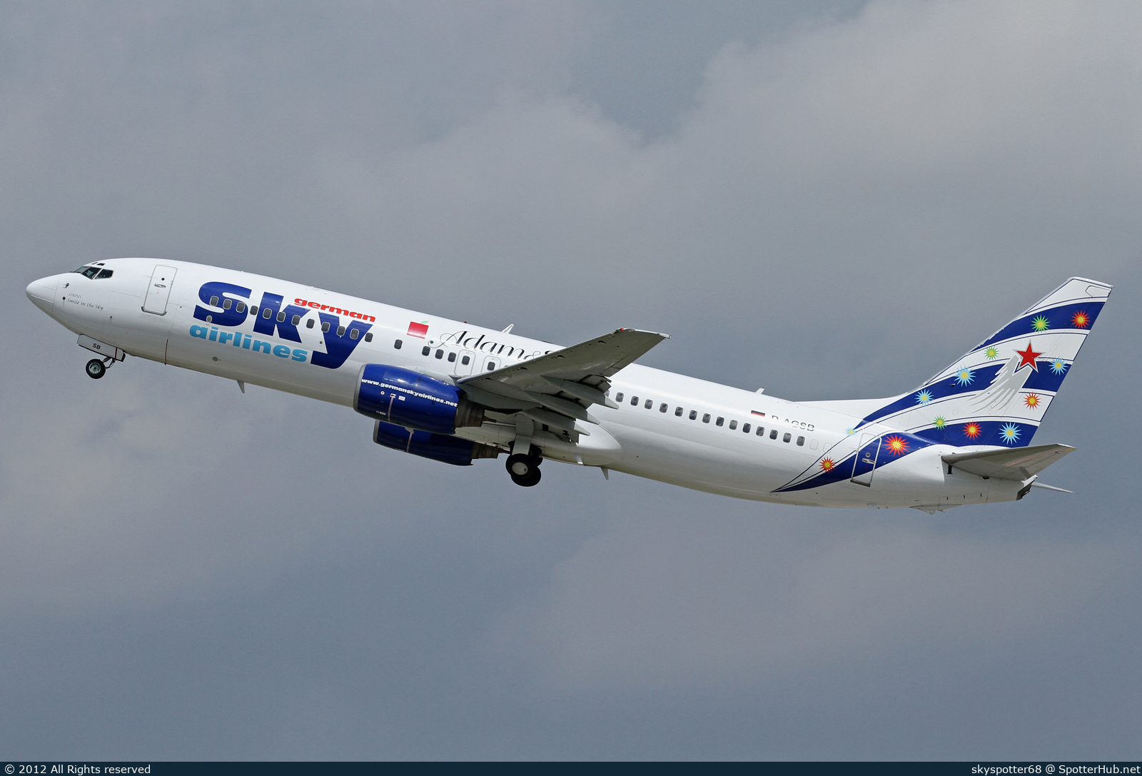Photo of D-AGSB - Boeing 737-883 operated by German Sky Airlines