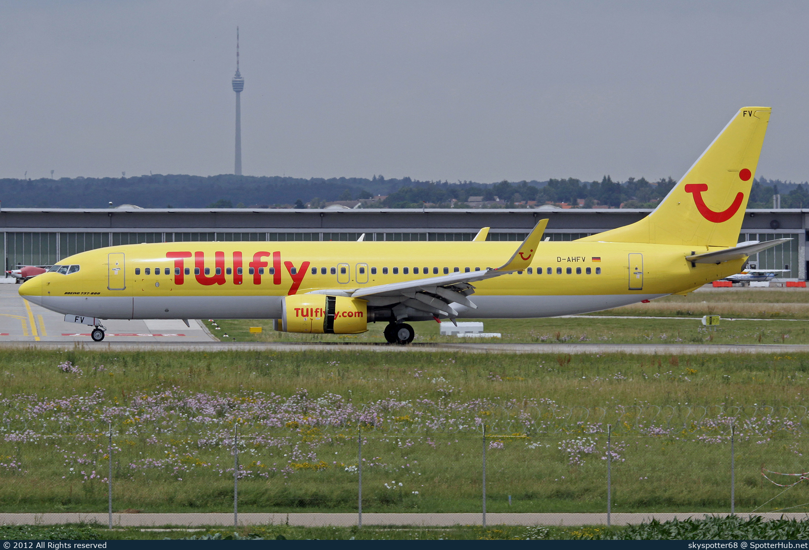 Photo of D-AHFV - Boeing 737-8K5 operated by TUIfly
