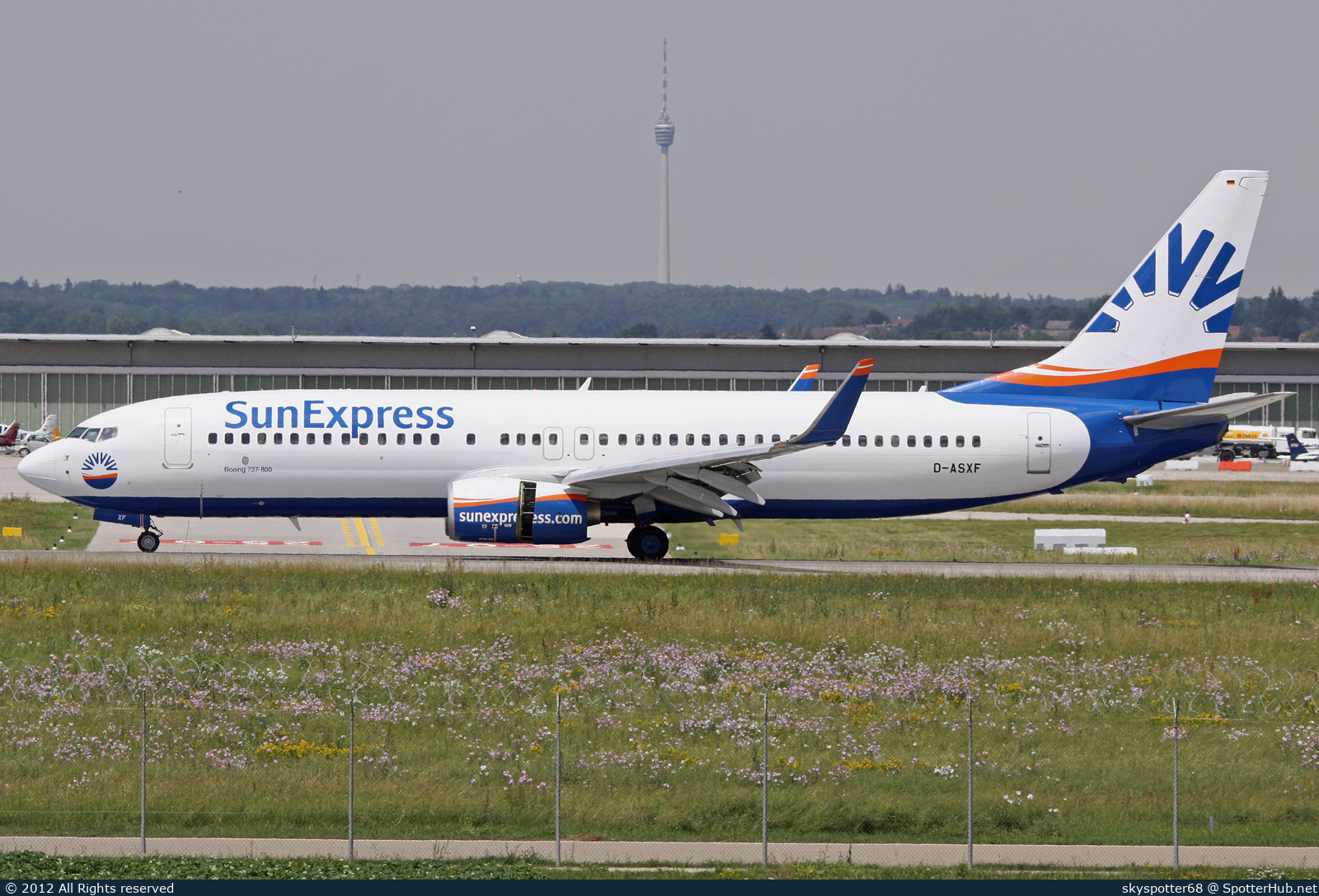 Photo of D-ASXF - Boeing 737-8AS operated by SunExpress Germany