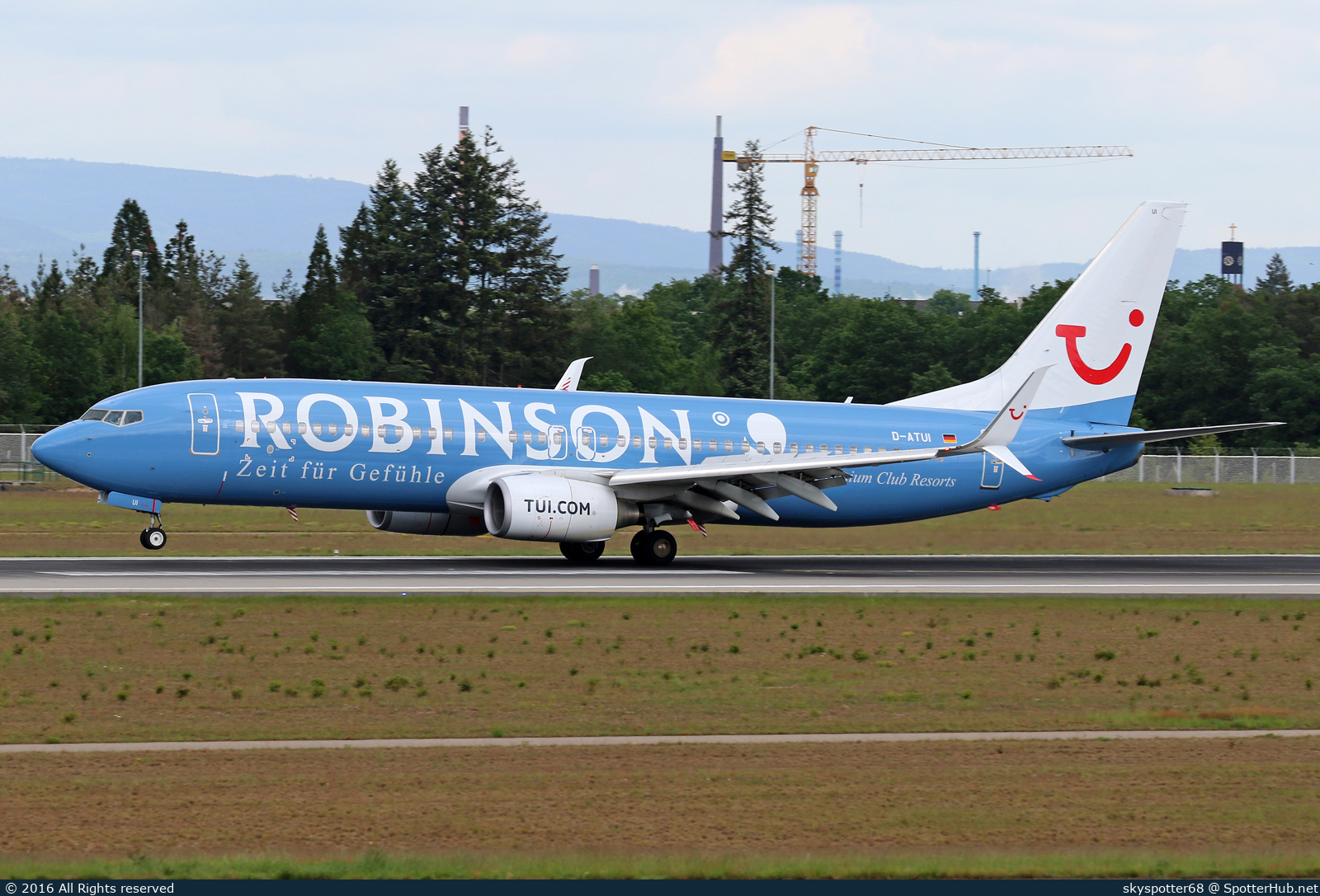 Photo of D-ATUI - Boeing 737-8K5 operated by TUIfly