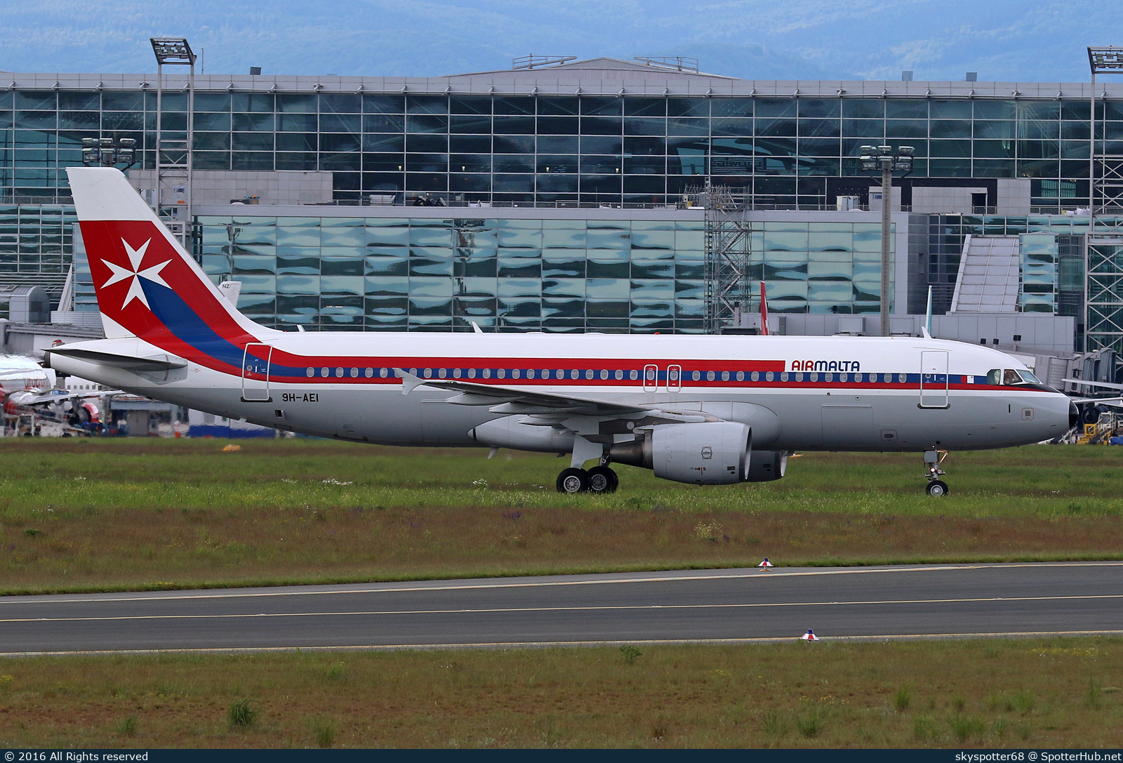 Photo of 9H-AEI - Airbus A320-214 operated by Air Malta