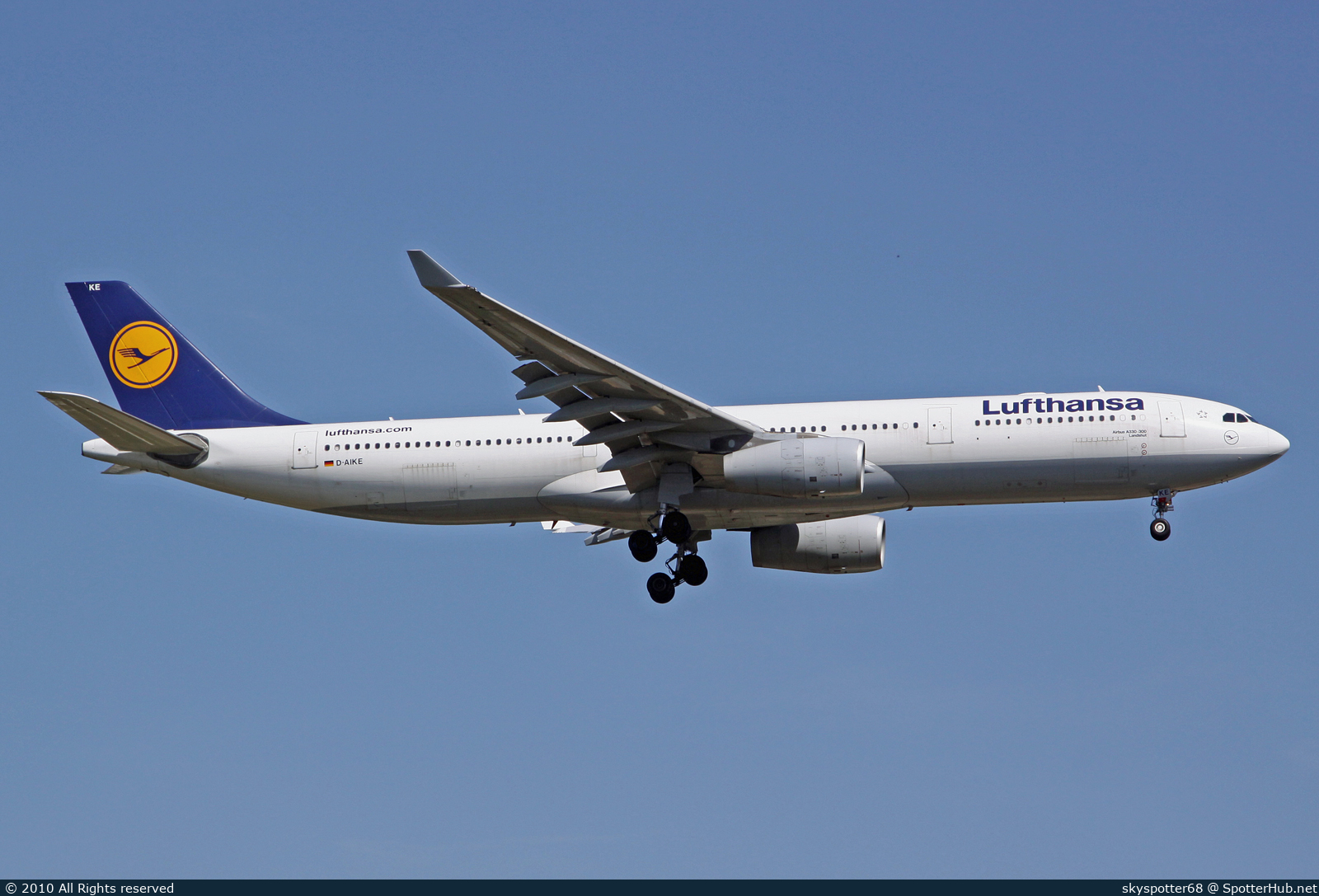 Photo of D-AIKE - Airbus A330-343 operated by Lufthansa