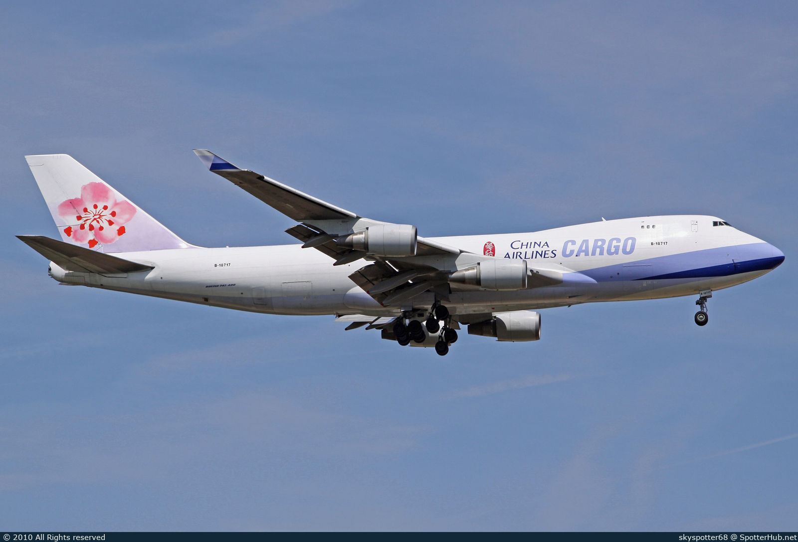 Photo of B-18717 - Boeing 747-409F operated by China Airlines Cargo
