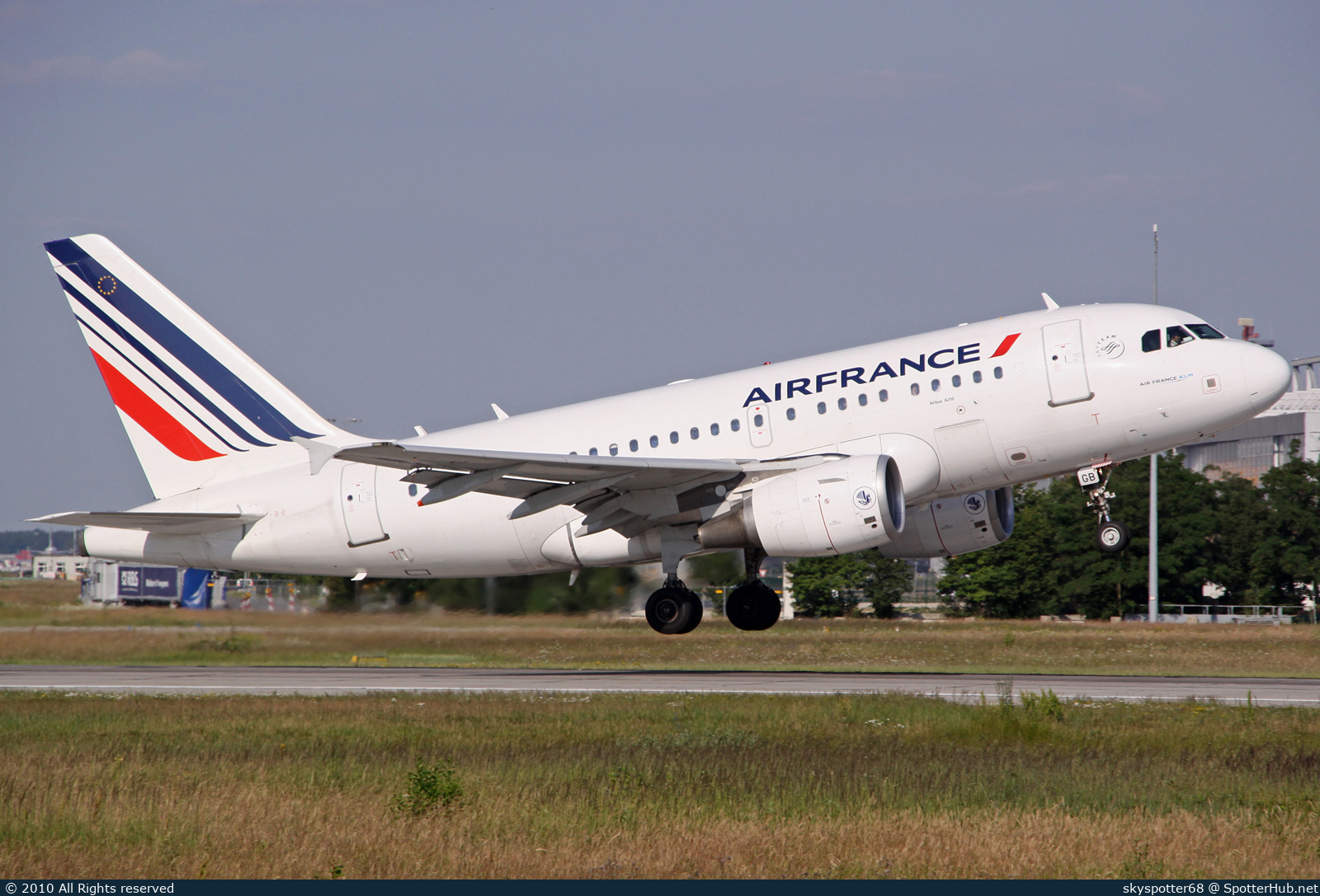 Photo of F-GUGB - Airbus A318-111 operated by Air France
