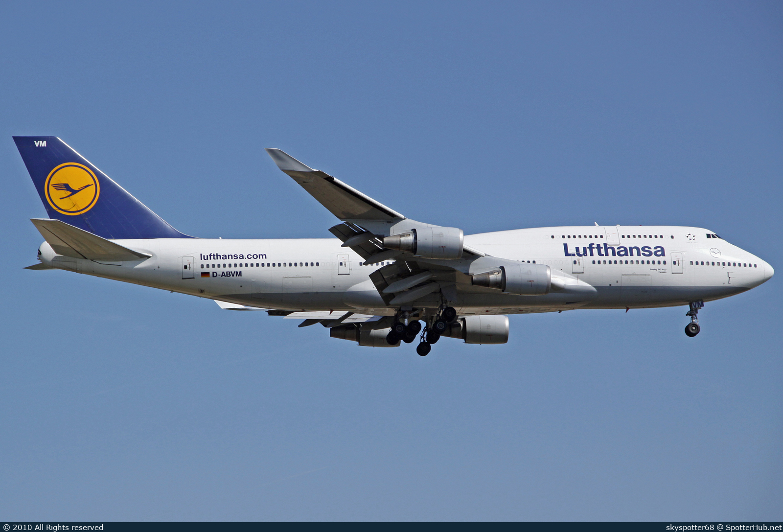 Photo of D-ABVM - Boeing 747-430 operated by Lufthansa