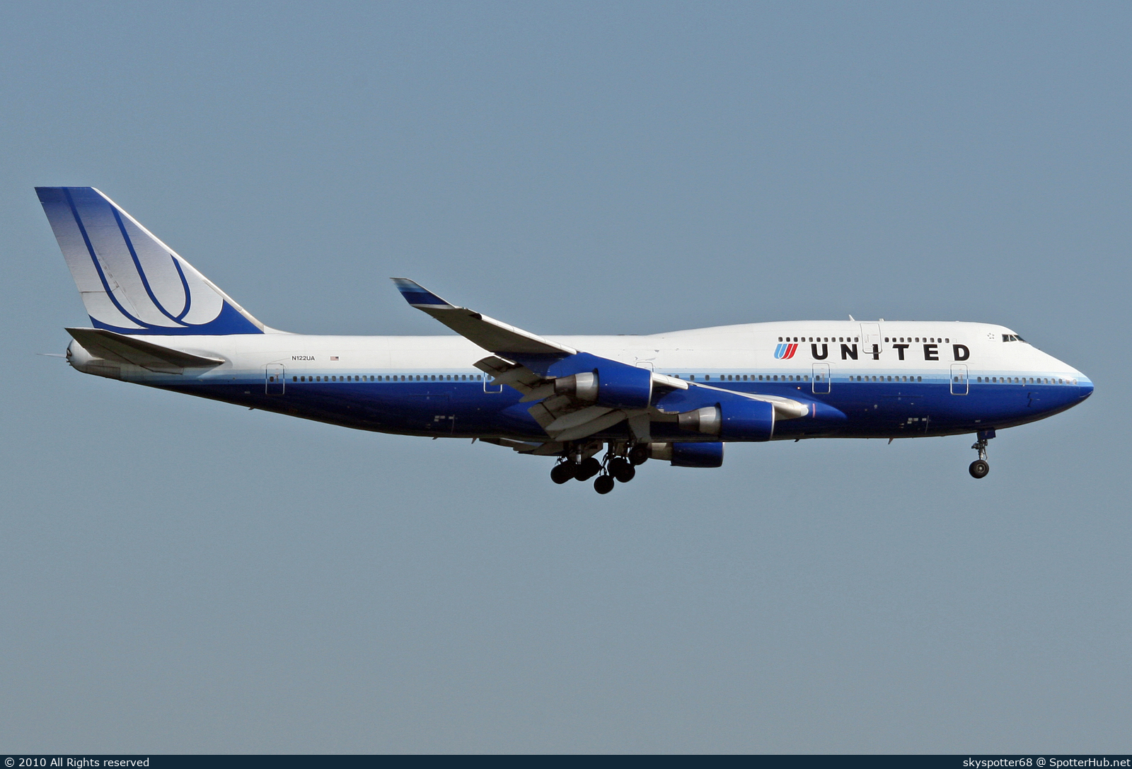 Photo of N122UA - Boeing 747-422 operated by United Airlines