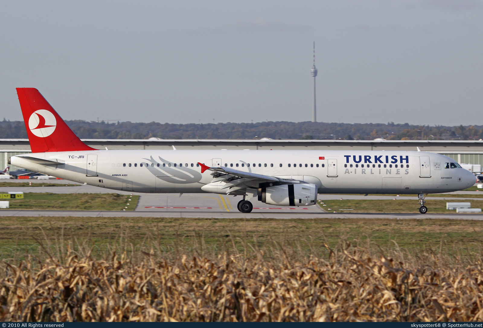 Photo of TC-JRI - Airbus A321-231 operated by Turkish Airlines