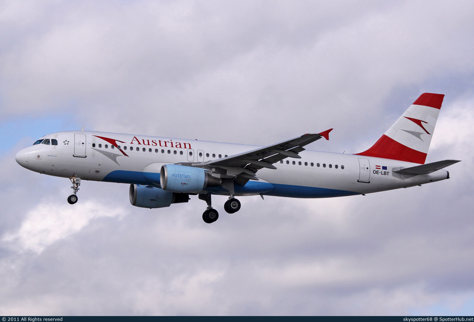 Photo of OE-LBT - Airbus A320-214 operated by Austrian Airlines