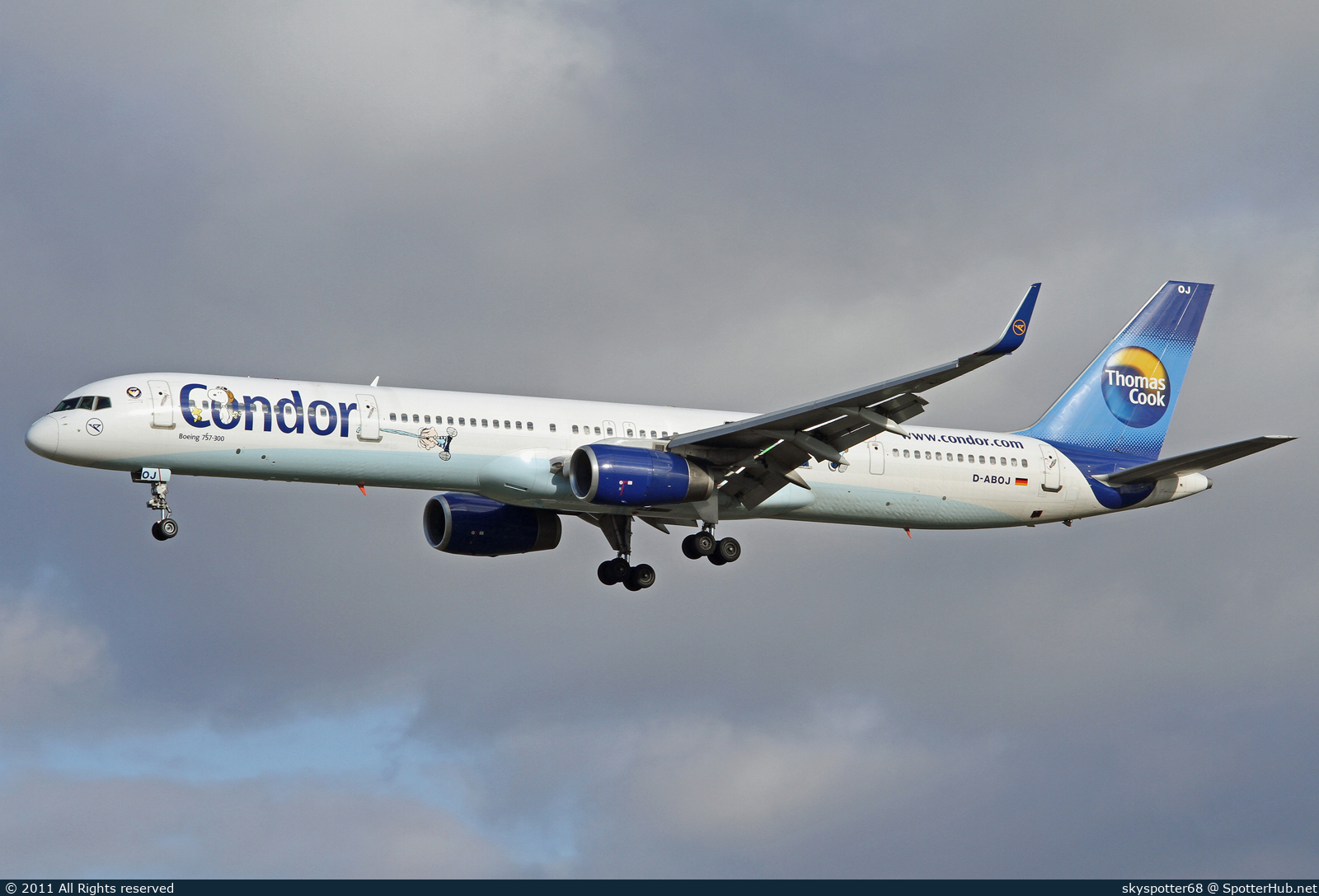 Photo of D-ABOJ - Boeing 757-330 operated by Condor