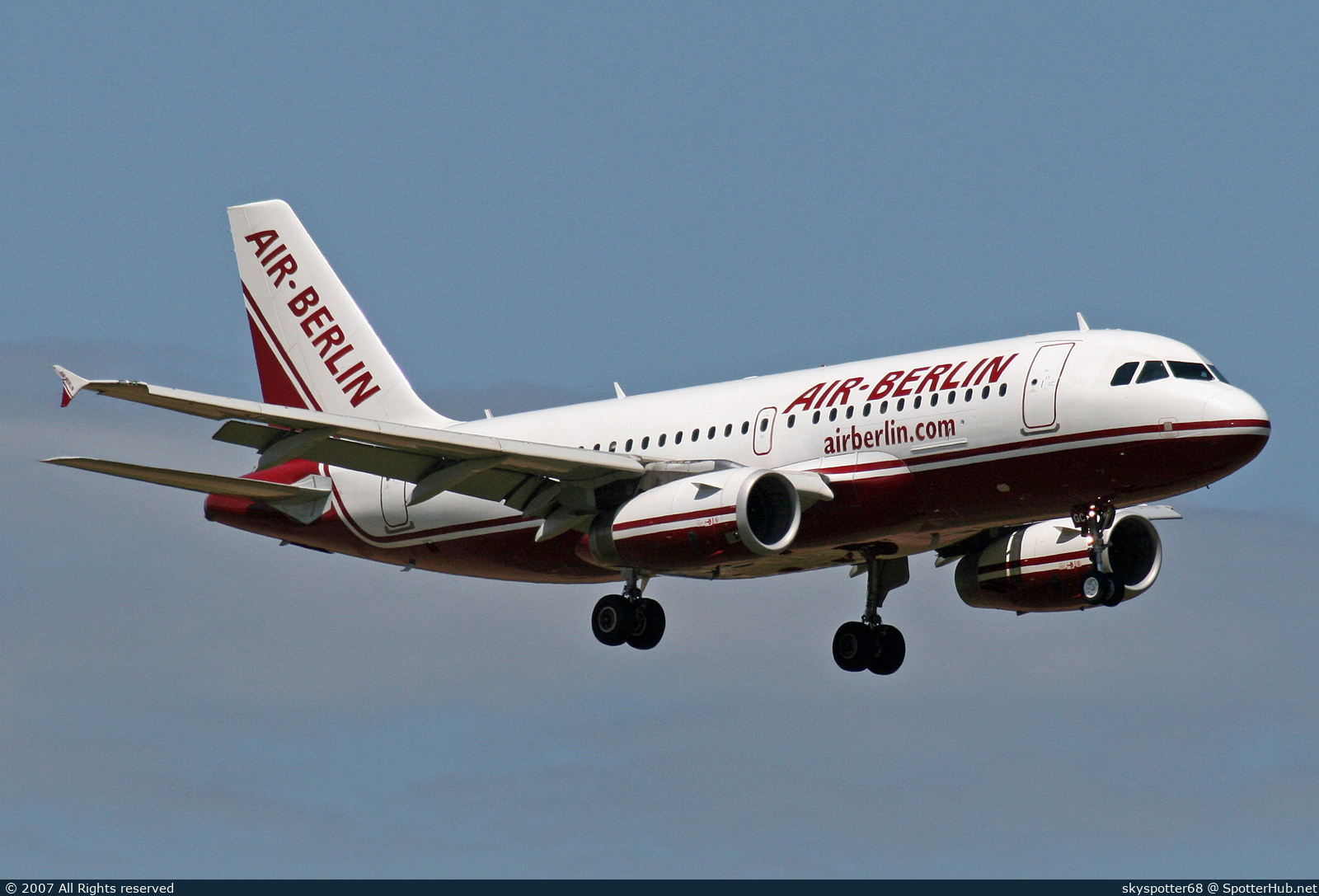 Photo of D-ABGC - Airbus A319-132 operated by Air Berlin