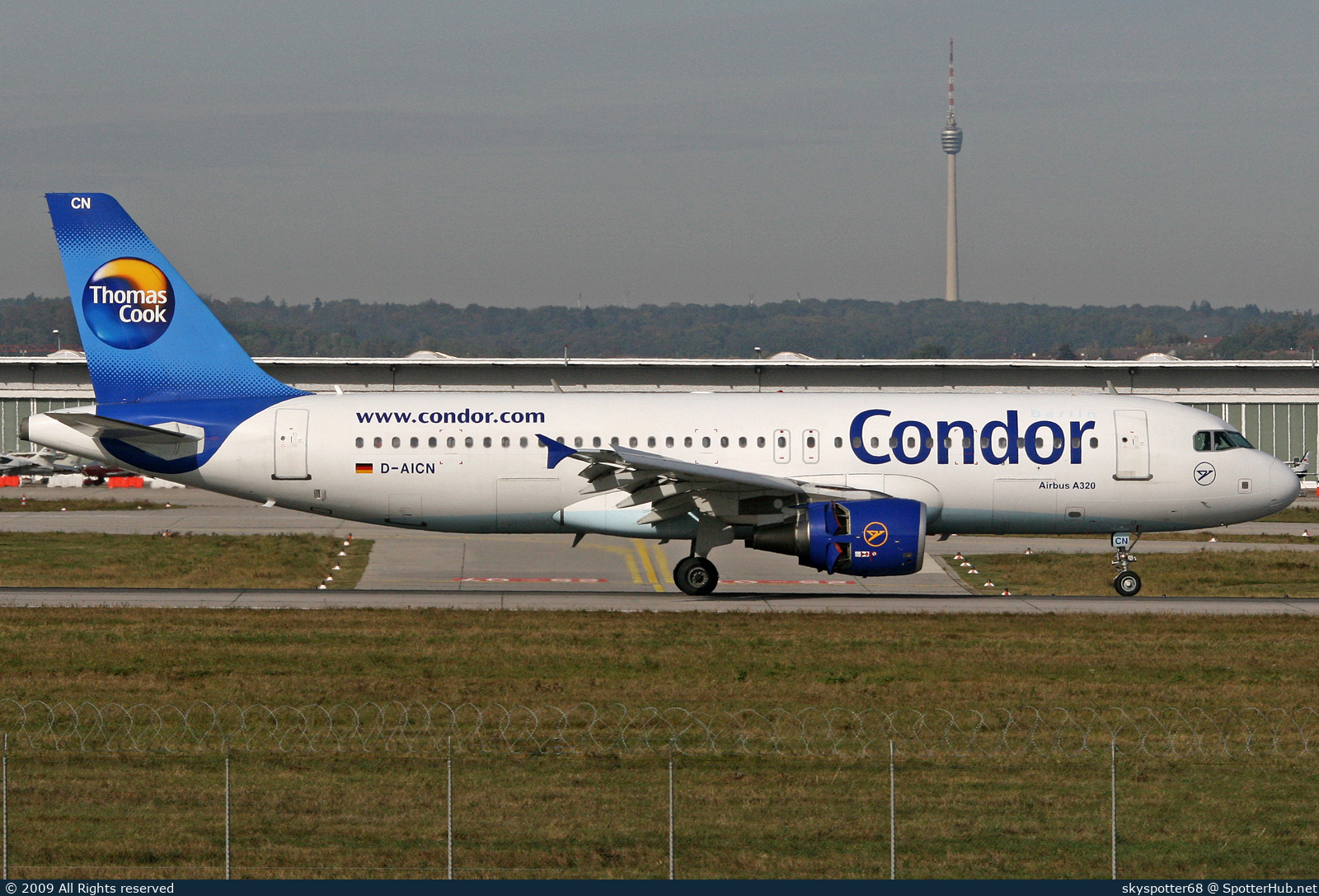 Photo of D-AICN - Airbus A320-214 operated by Condor