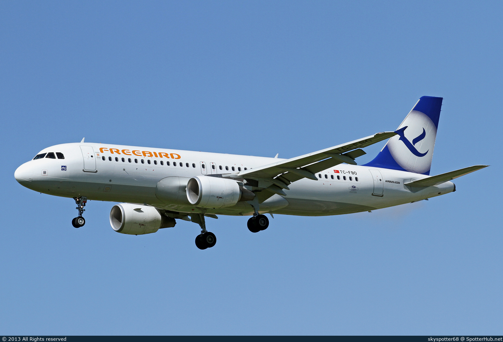 Photo of TC-FBO - Airbus A320-214 operated by Freebird Airlines