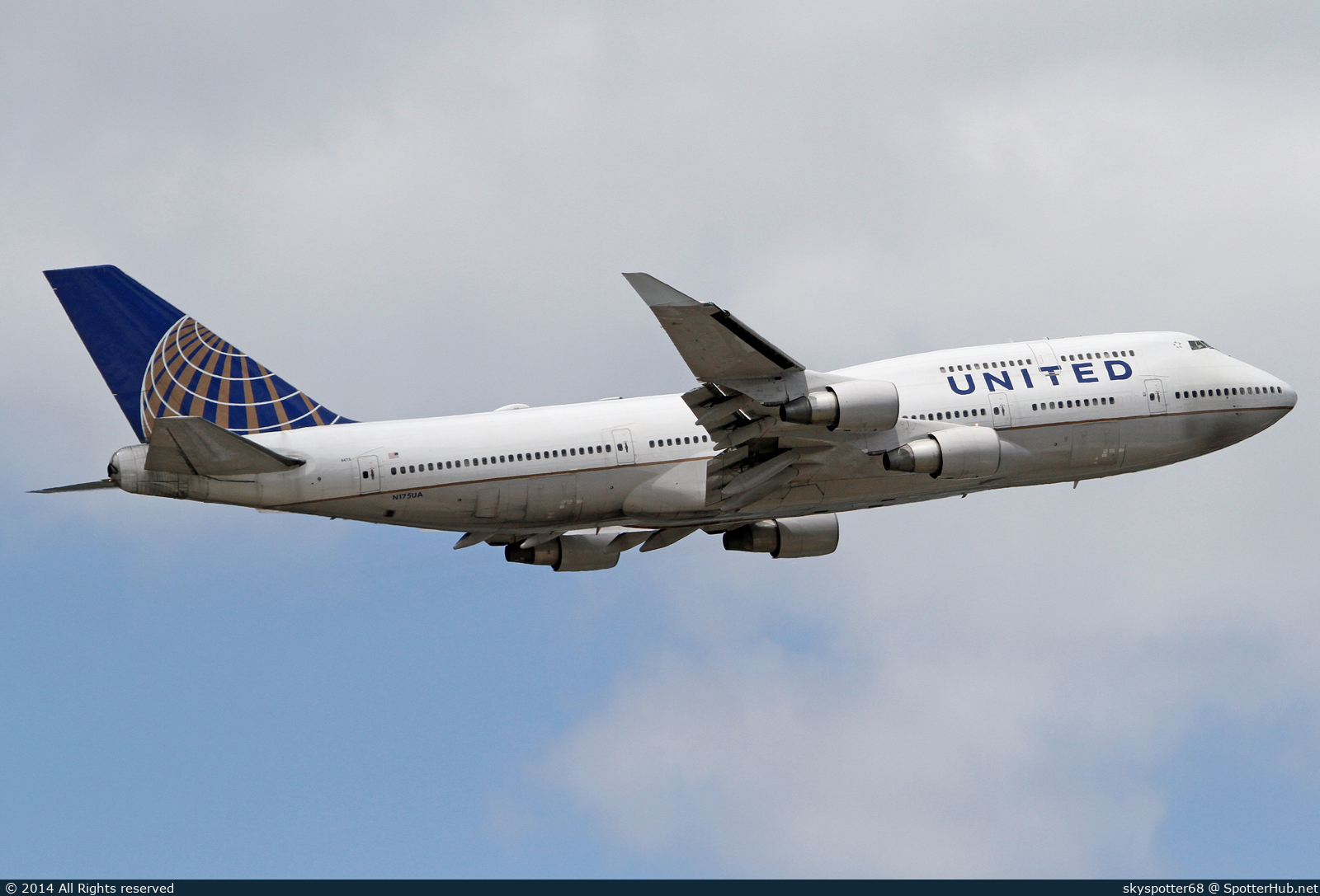 Photo of N175UA - Boeing 747-422 operated by United Airlines