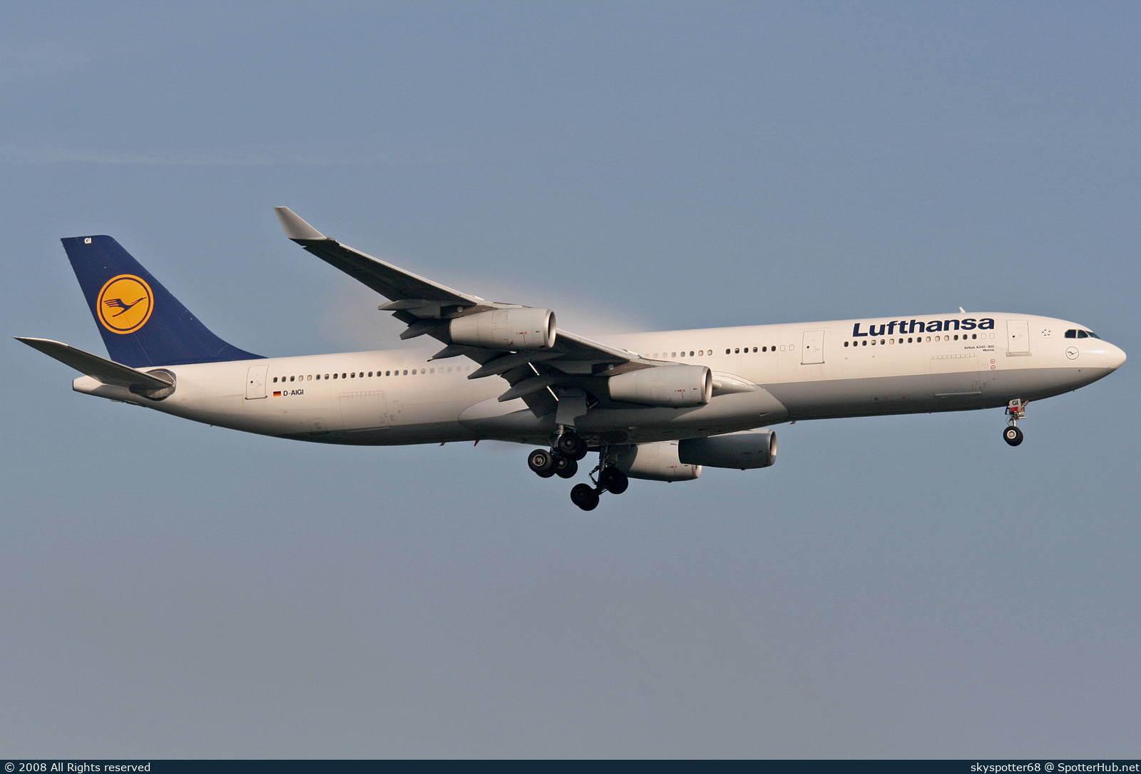 Photo of D-AIGI - Airbus A340-311 operated by Lufthansa