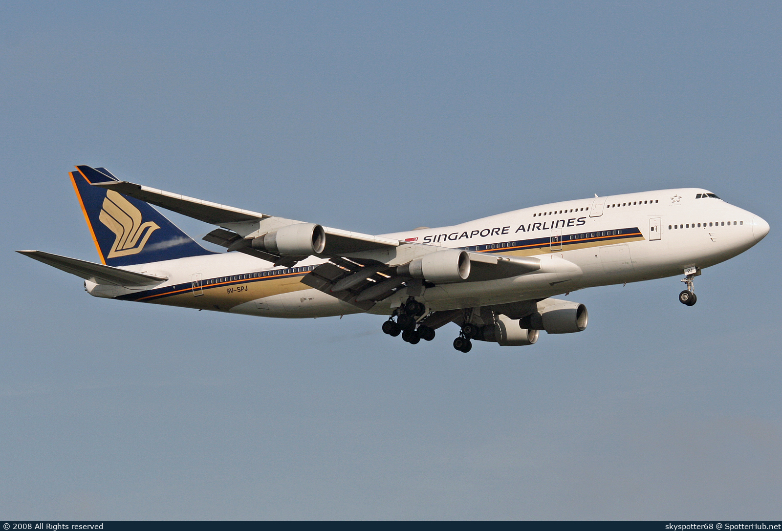 Photo of 9V-SPJ - Boeing 747-412 operated by Singapore Airlines