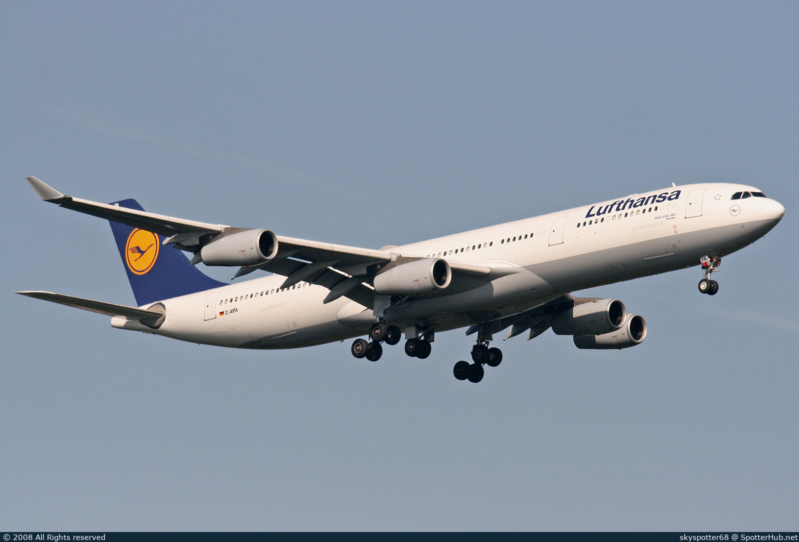 Photo of D-AIFA - Airbus A340-313 operated by Lufthansa
