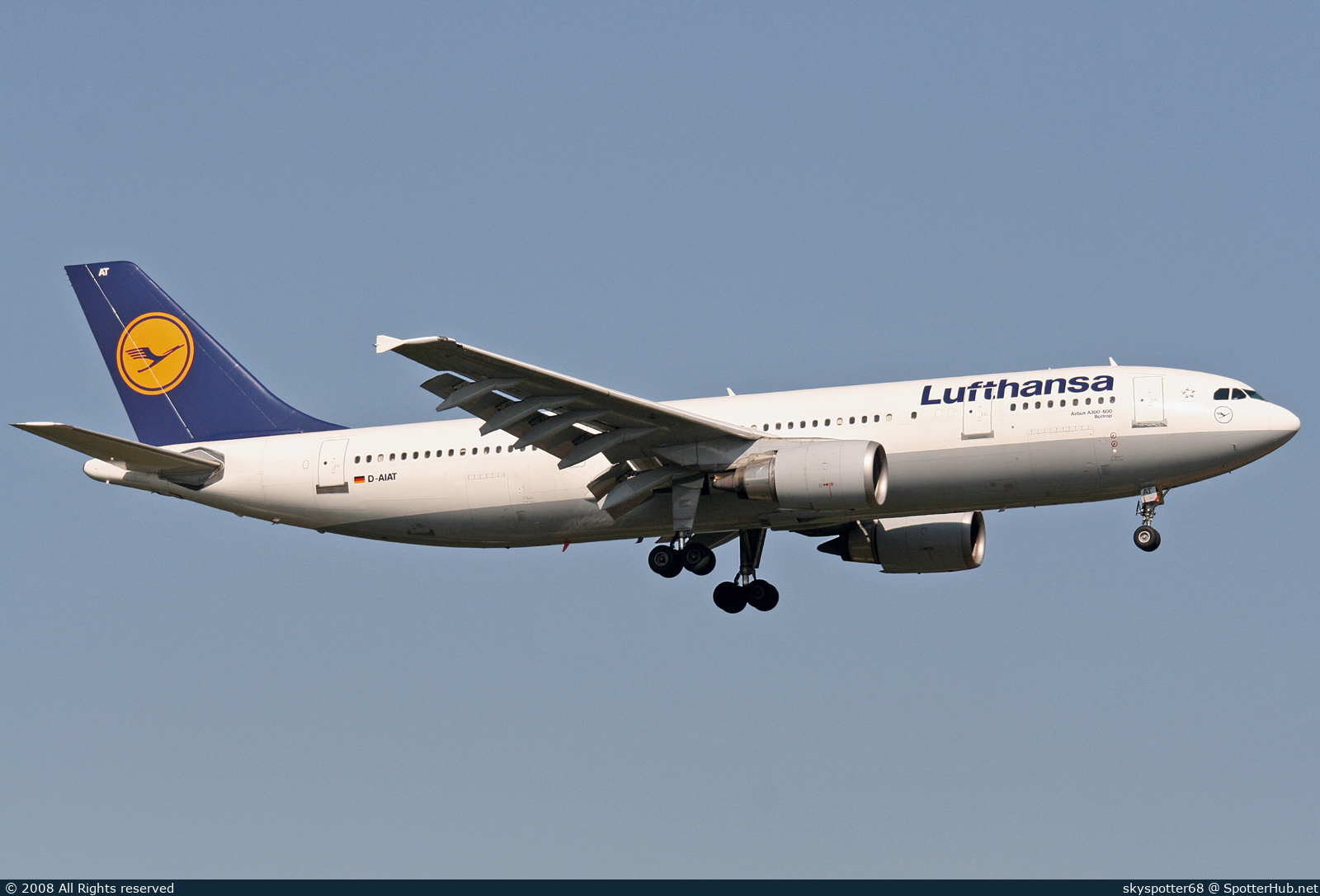 Photo of D-AIAT - Airbus A300B4-603 operated by Lufthansa