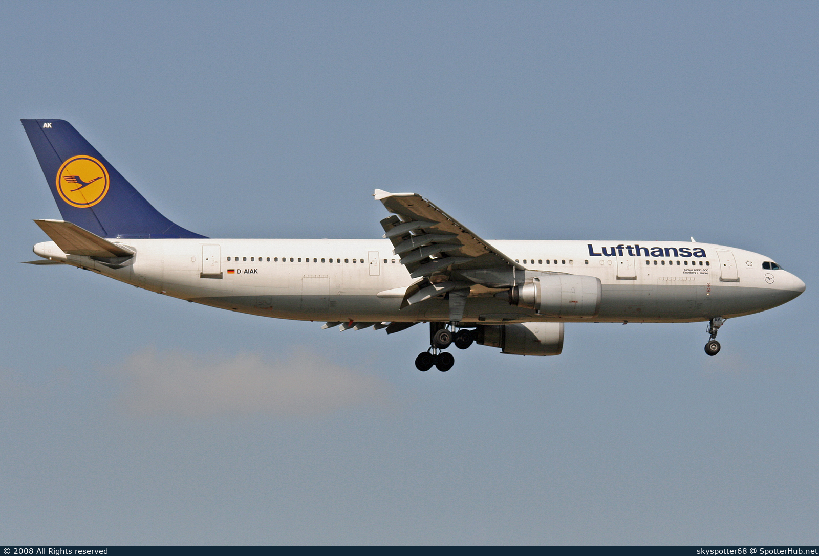 Photo of D-AIAK - Airbus A300B4-603 operated by Lufthansa