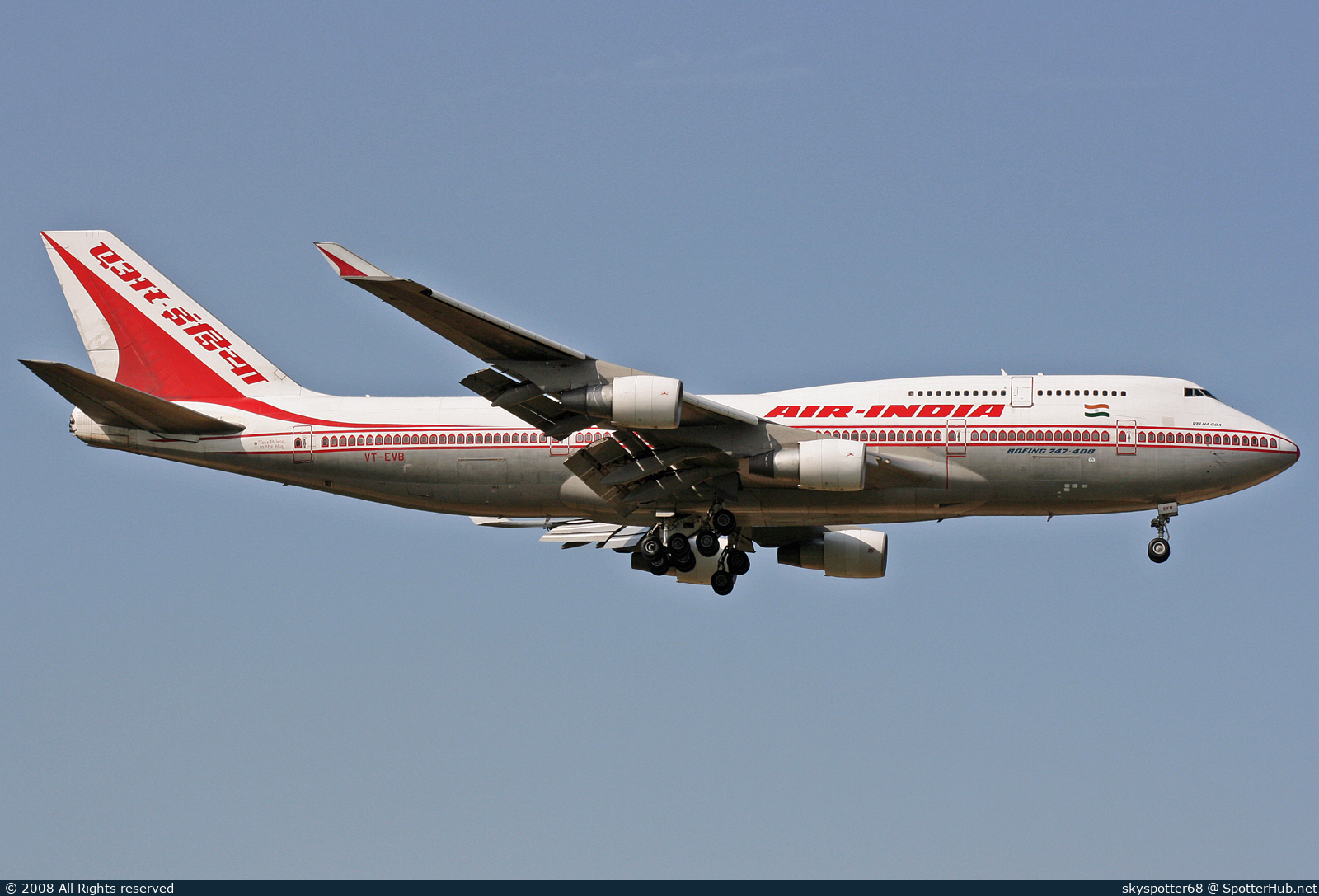 Photo of VT-EVB - Boeing 747-437 operated by Air India