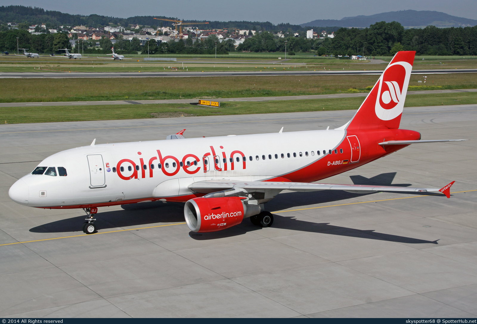 Photo of D-ABGJ - Airbus A319-112 operated by Air Berlin