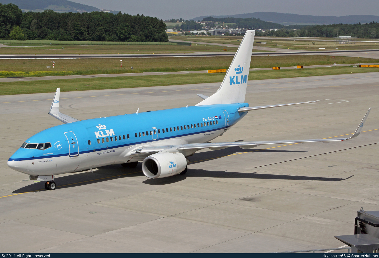 Photo of PH-BGO - Boeing 737-7K2 operated by KLM Royal Dutch Airlines