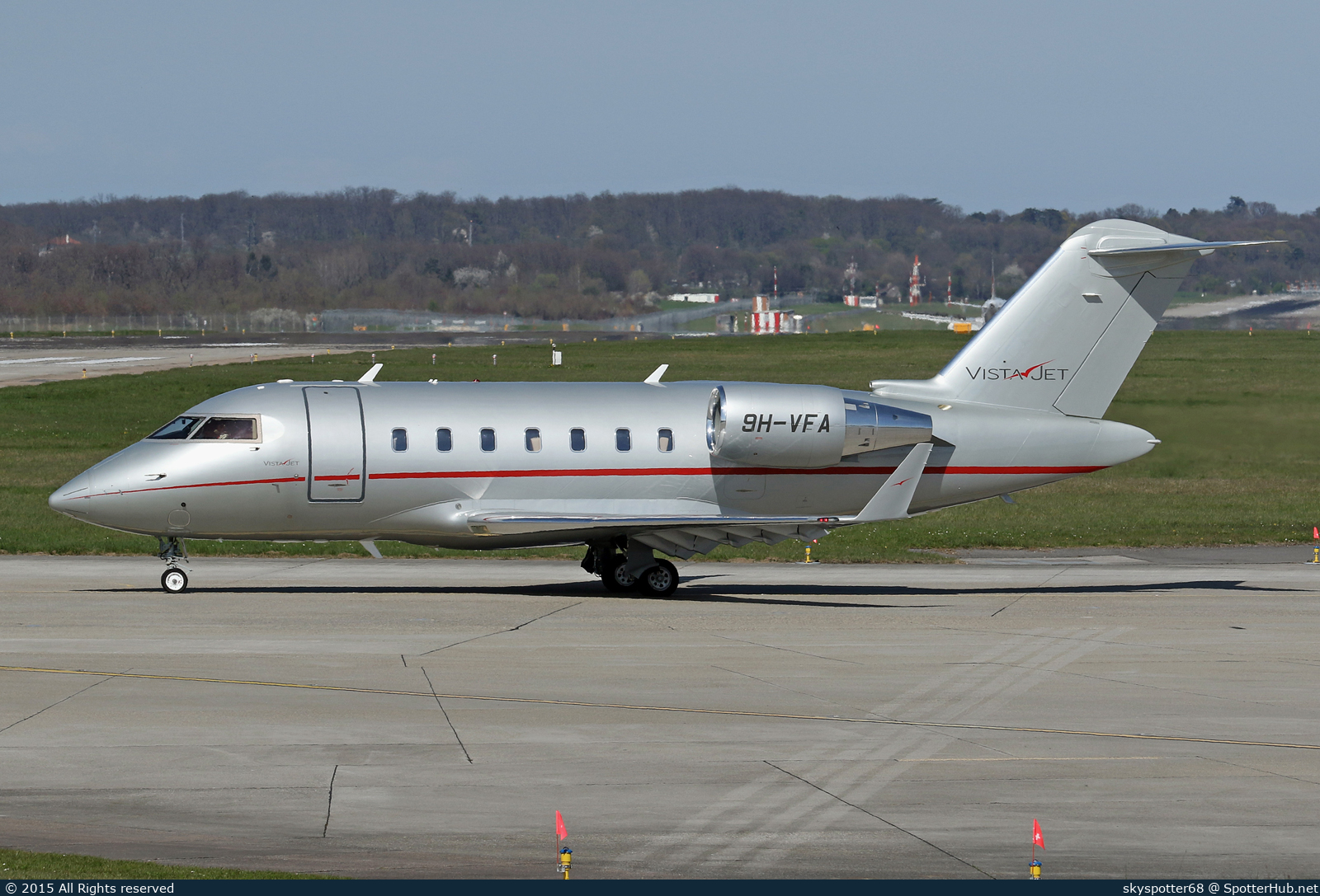 Photo of 9H-VFA - Bombardier Challenger 605 operated by VistaJet