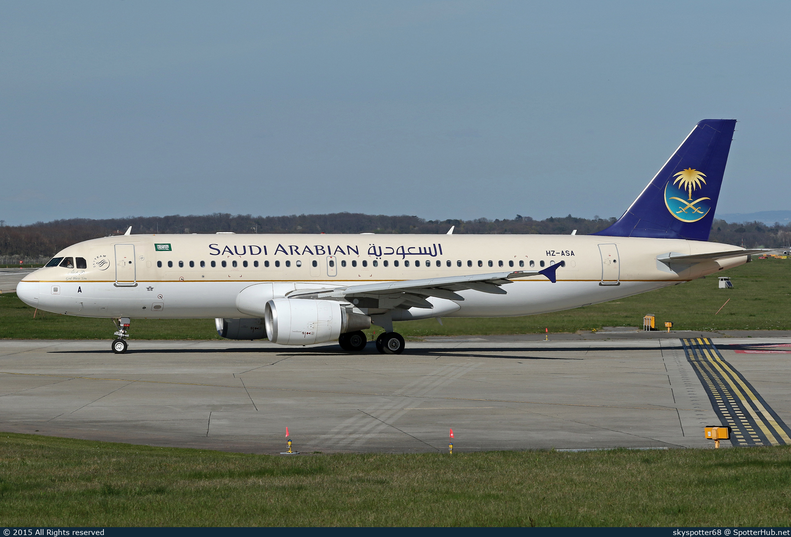Photo of HZ-ASA - Airbus A320-214 operated by Saudi Arabian Airlines