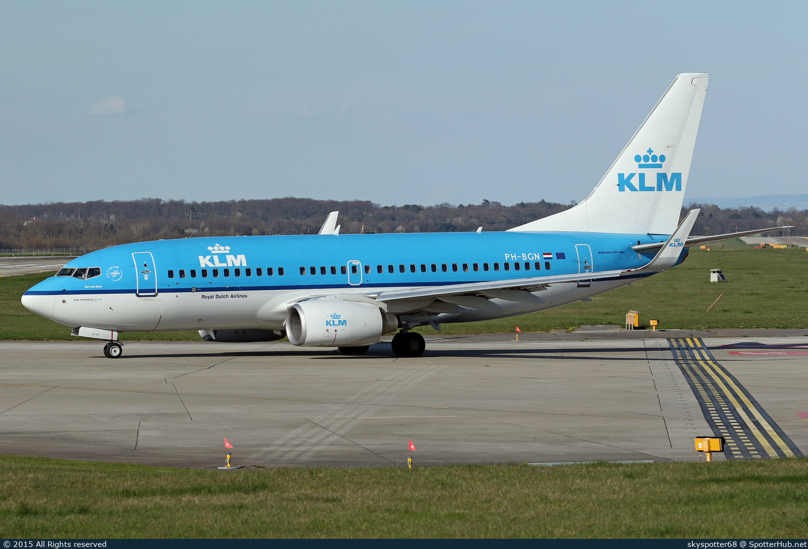 Photo of PH-BGN - Boeing 737-7K2 operated by KLM Royal Dutch Airlines