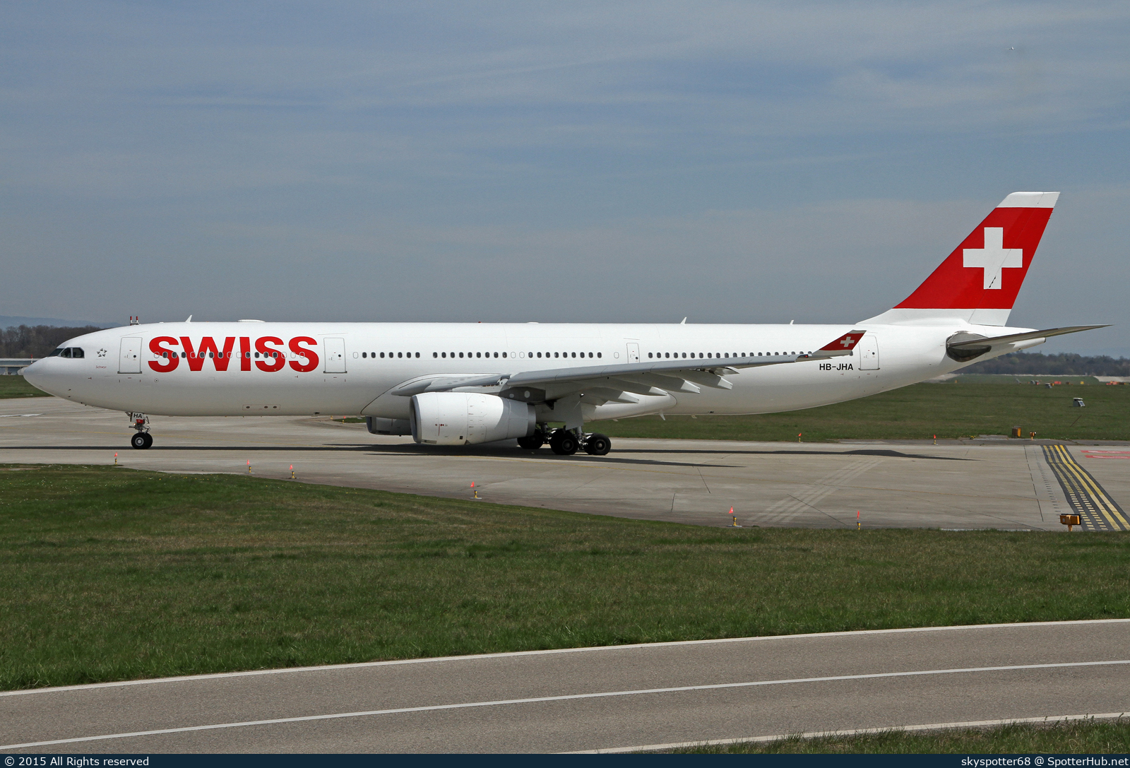 Photo of HB-JHA - Airbus A330-343 operated by Swiss International Air Lines