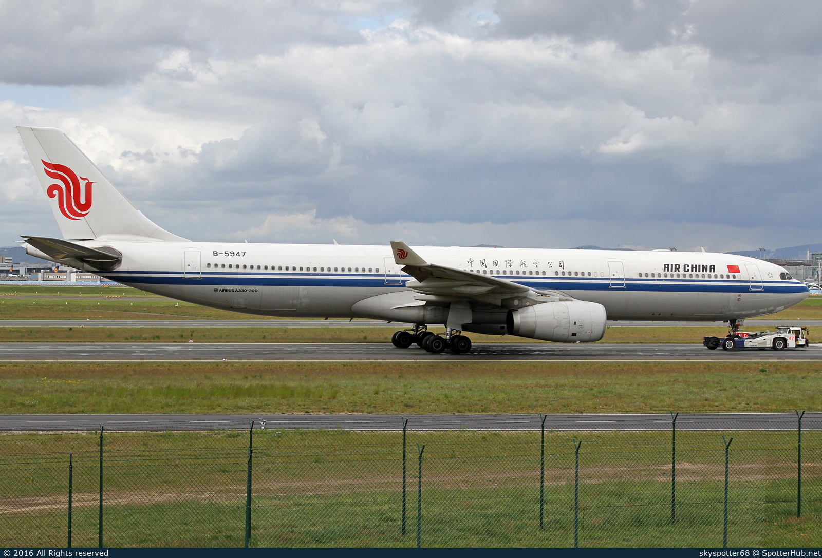 Photo of B-5947 - Airbus A330-343 operated by Air China
