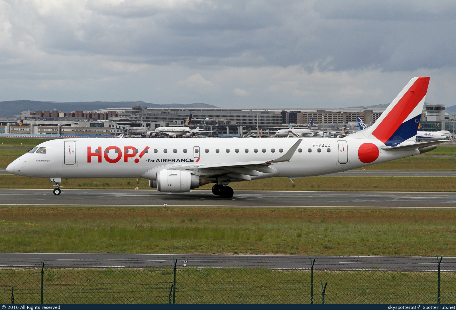 Photo of F-HBLC - Embraer ERJ-190LR operated by Air France HOP