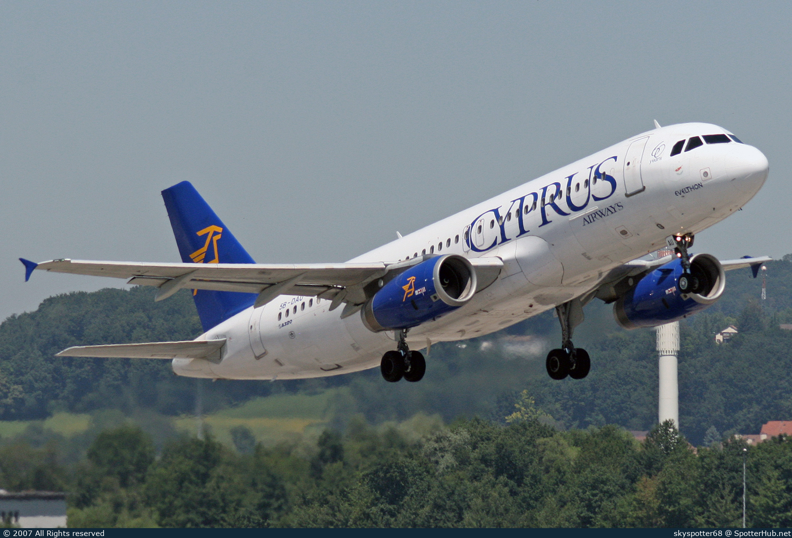 Photo of 5B-DAU - Airbus A320-231 operated by Cyprus Airways