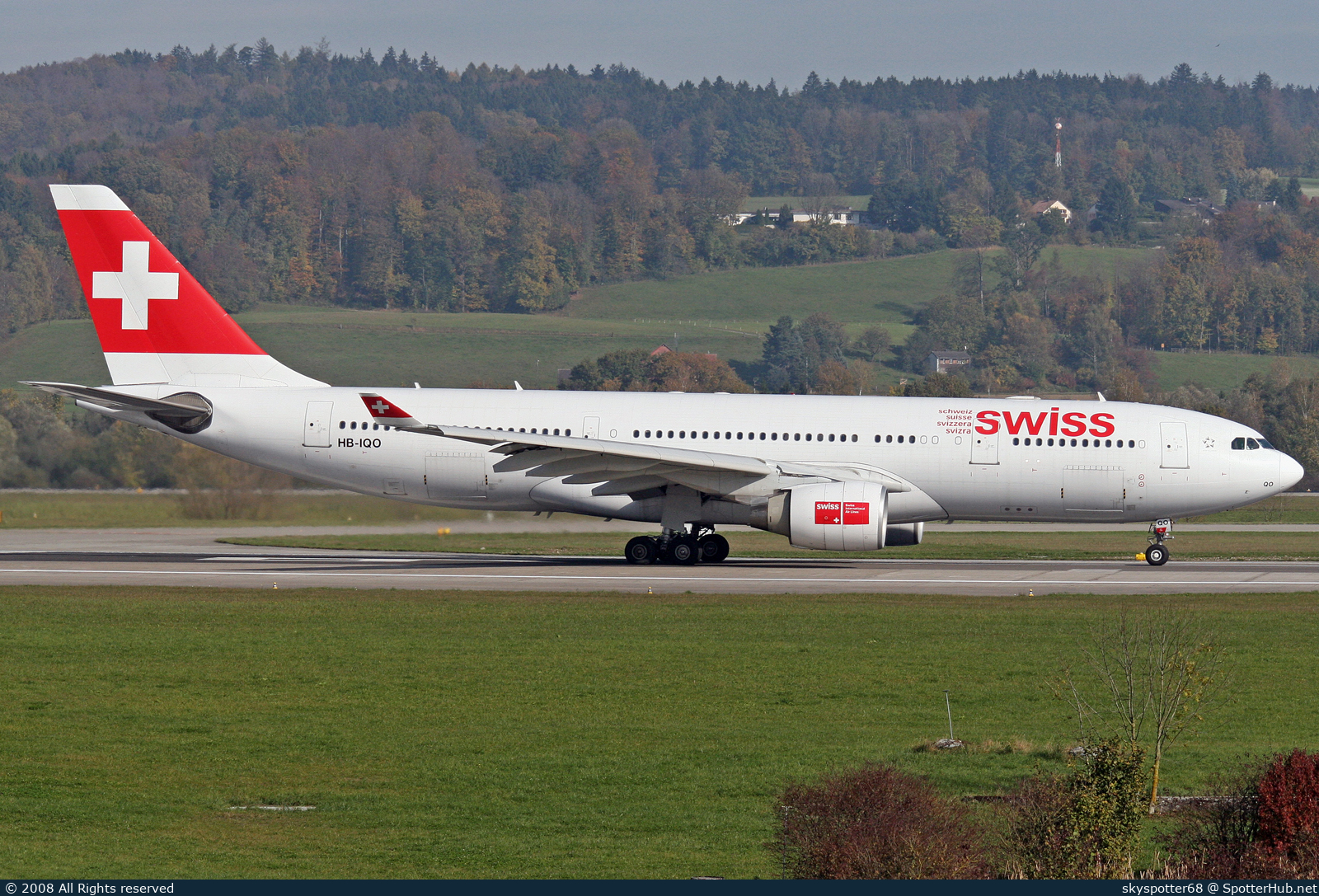 Photo of HB-IQO - Airbus A330-223 operated by Swiss International Air Lines