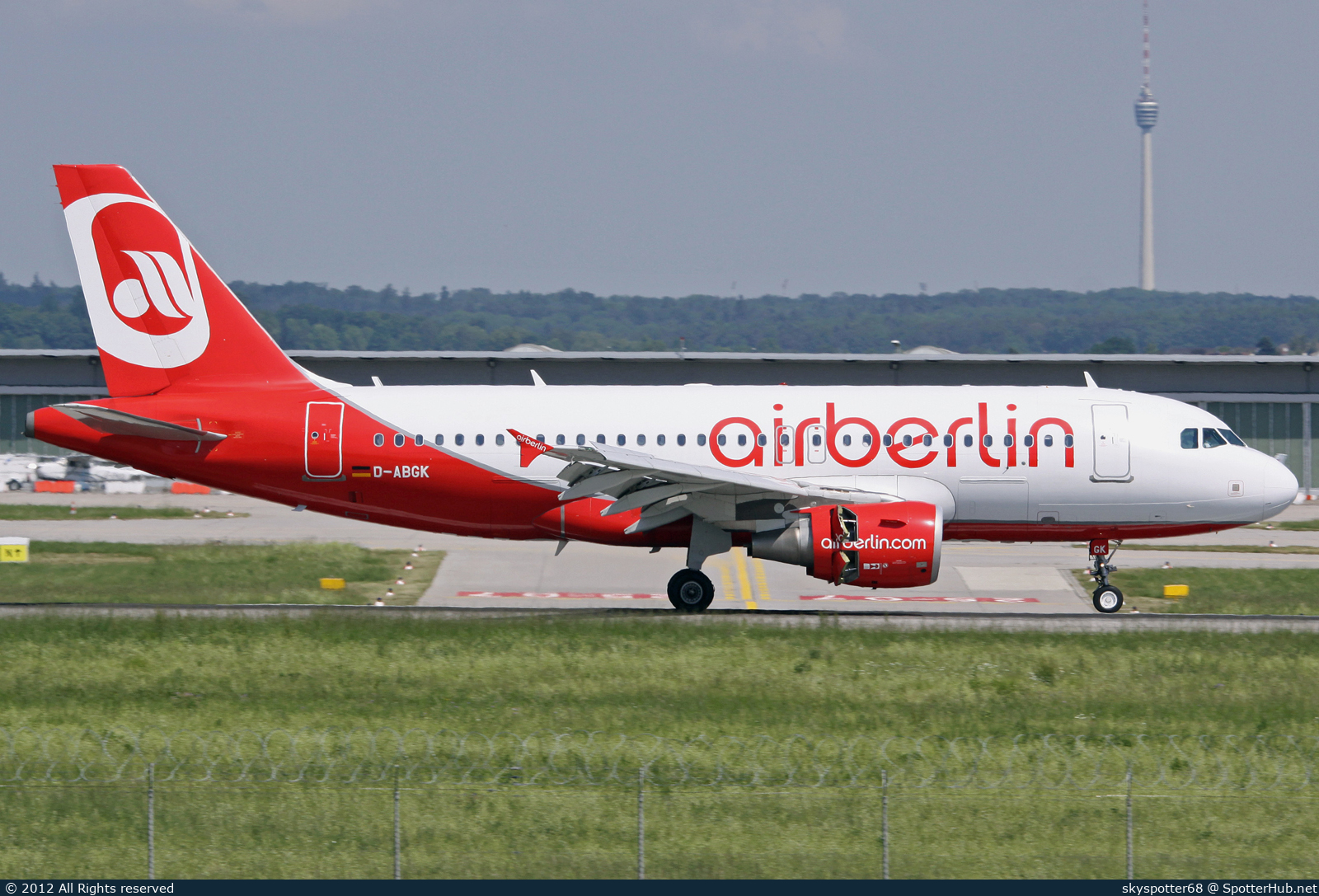 Photo of D-ABGK - Airbus A319-112 operated by Air Berlin