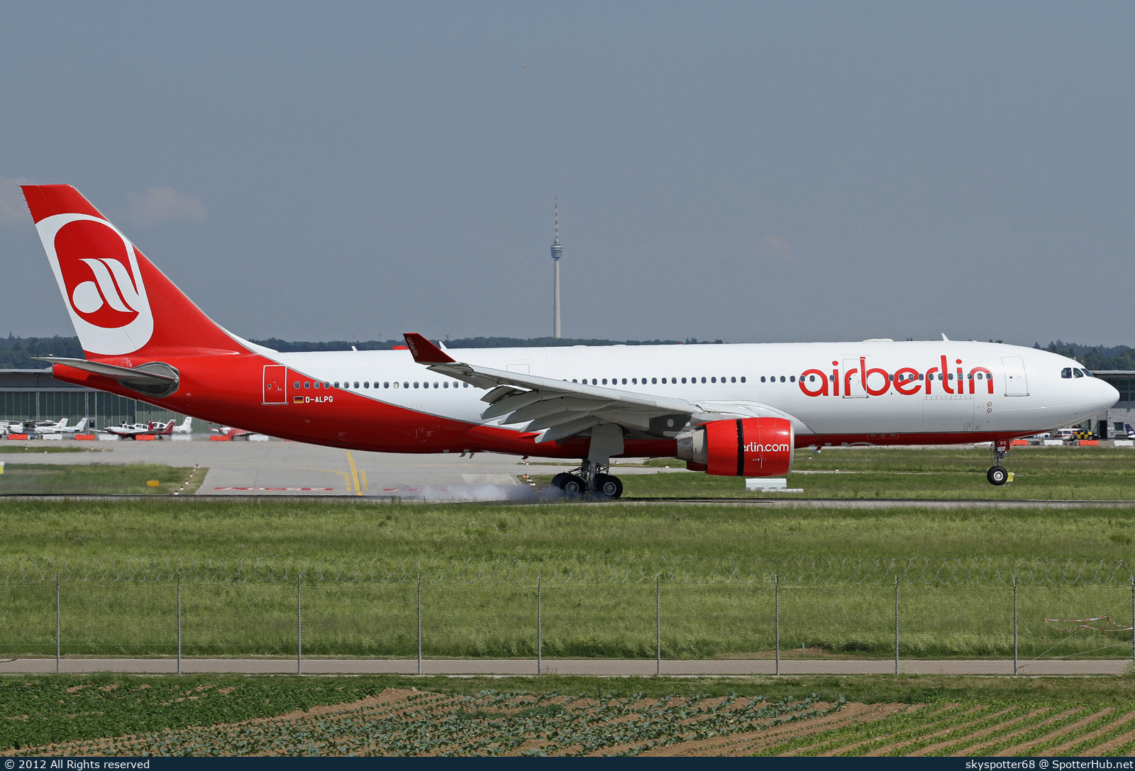 Photo of D-ALPG - Airbus A330-223 operated by Air Berlin