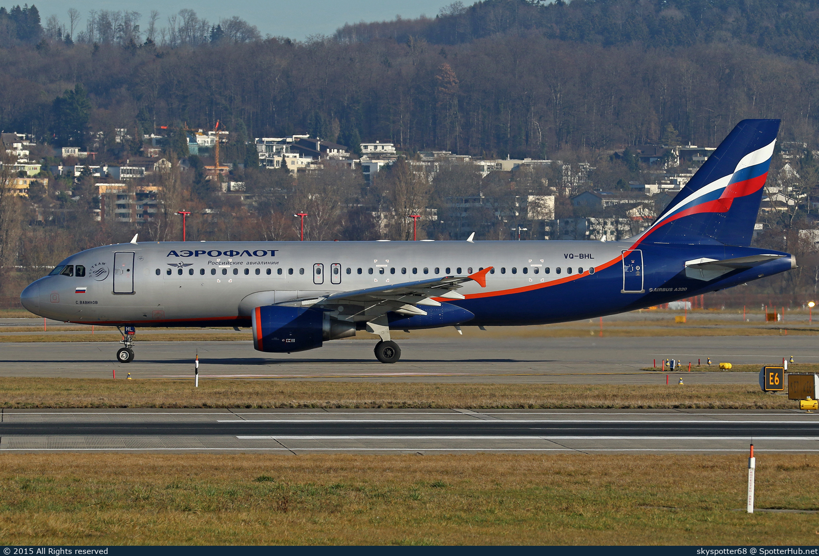 Photo of VQ-BHL - Airbus A320-214 operated by Aeroflot