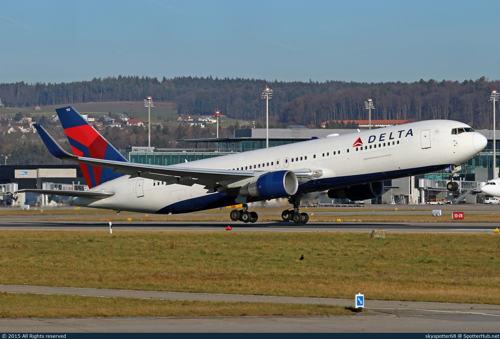 Photo of N192DN - Boeing 767-332(ER) operated by Delta Air Lines