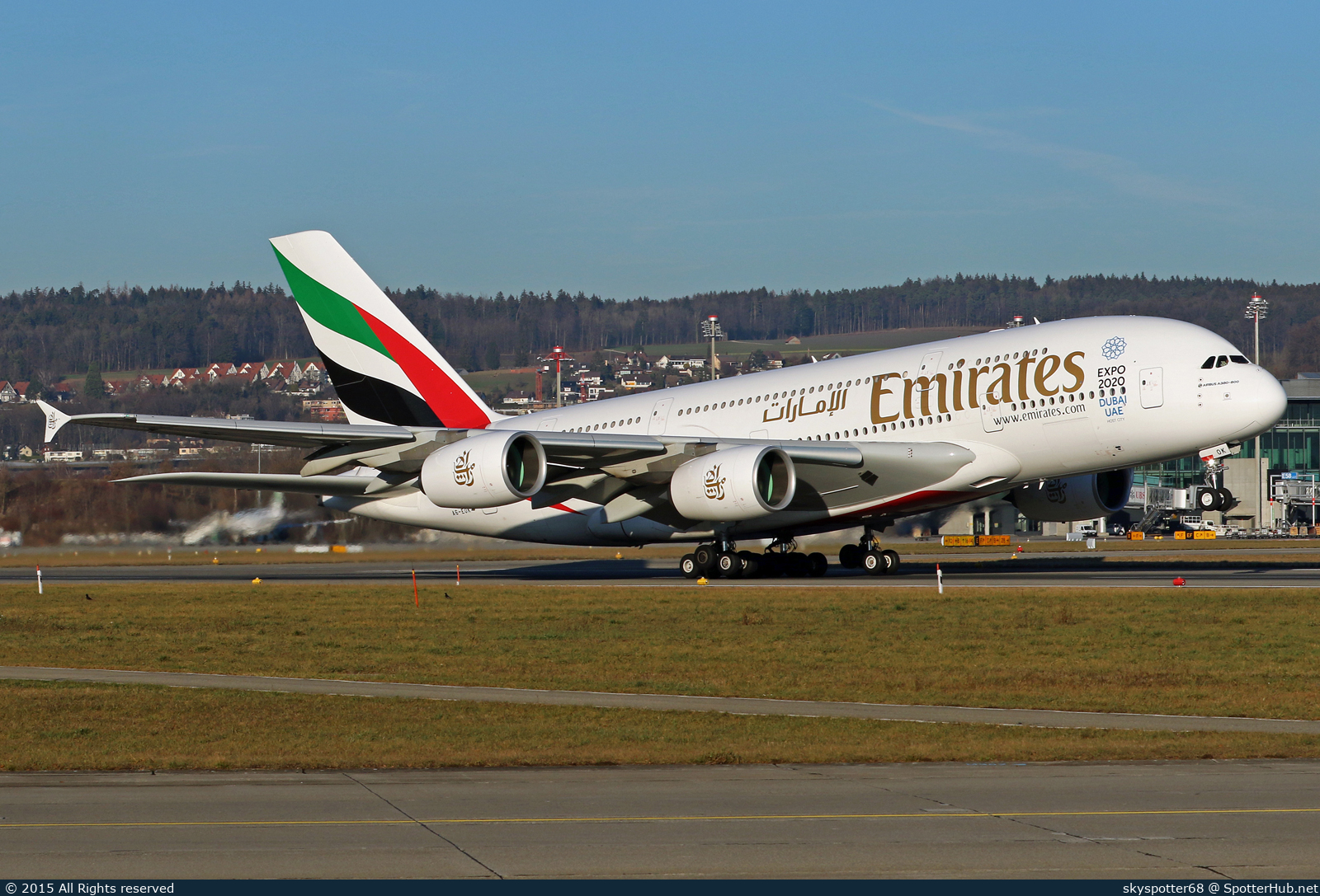 Photo of A6-EOK - Airbus A380-861 operated by Emirates