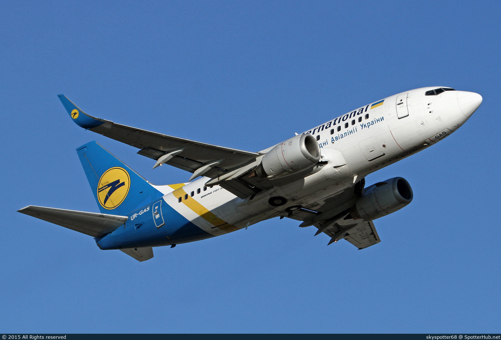 Photo of UR-GAS - Boeing 737-528 operated by Ukraine International Airlines