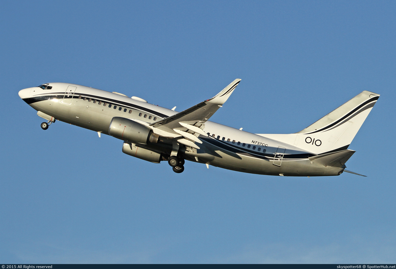 Photo of N737CC - Boeing 737-74Q(BBJ) operated by Mid East Jet