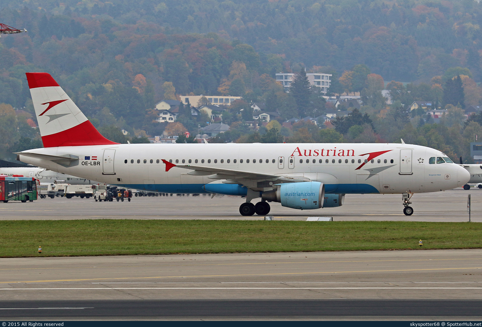 Photo of OE-LBR - Airbus A320-214 operated by Austrian Airlines