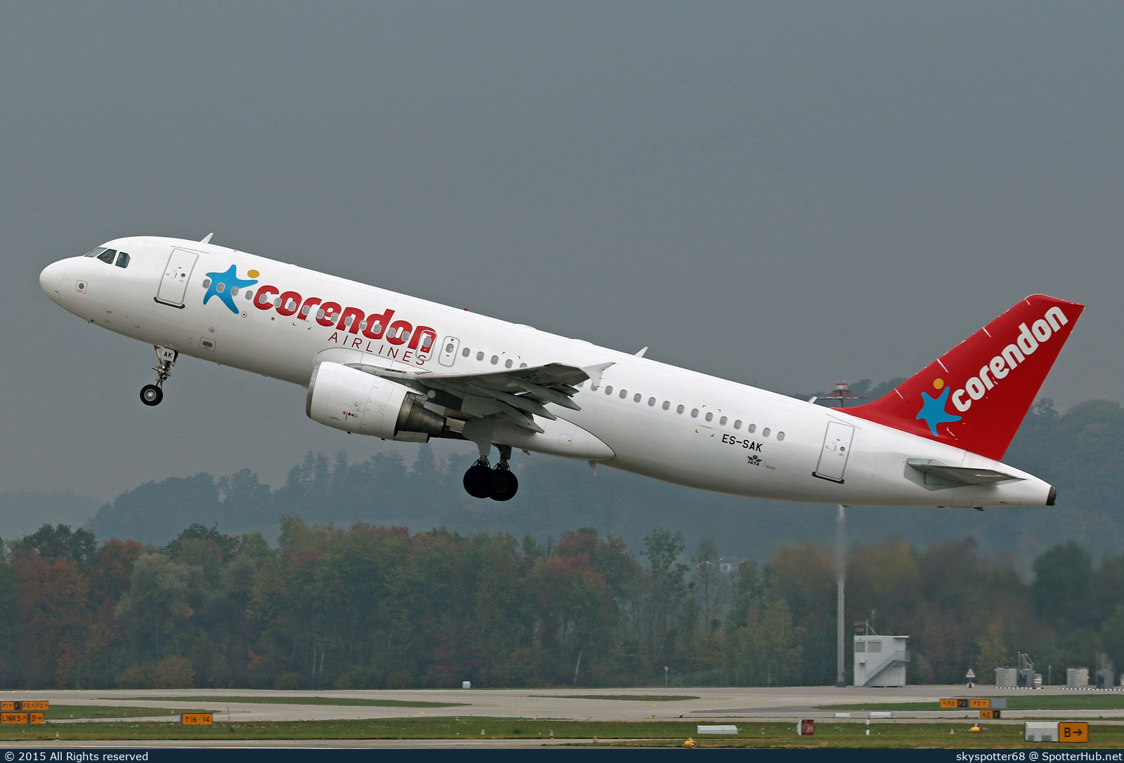 Photo of ES-SAK - Airbus A320-214 operated by Corendon Dutch Airlines (opb SmartLynx Estonia)