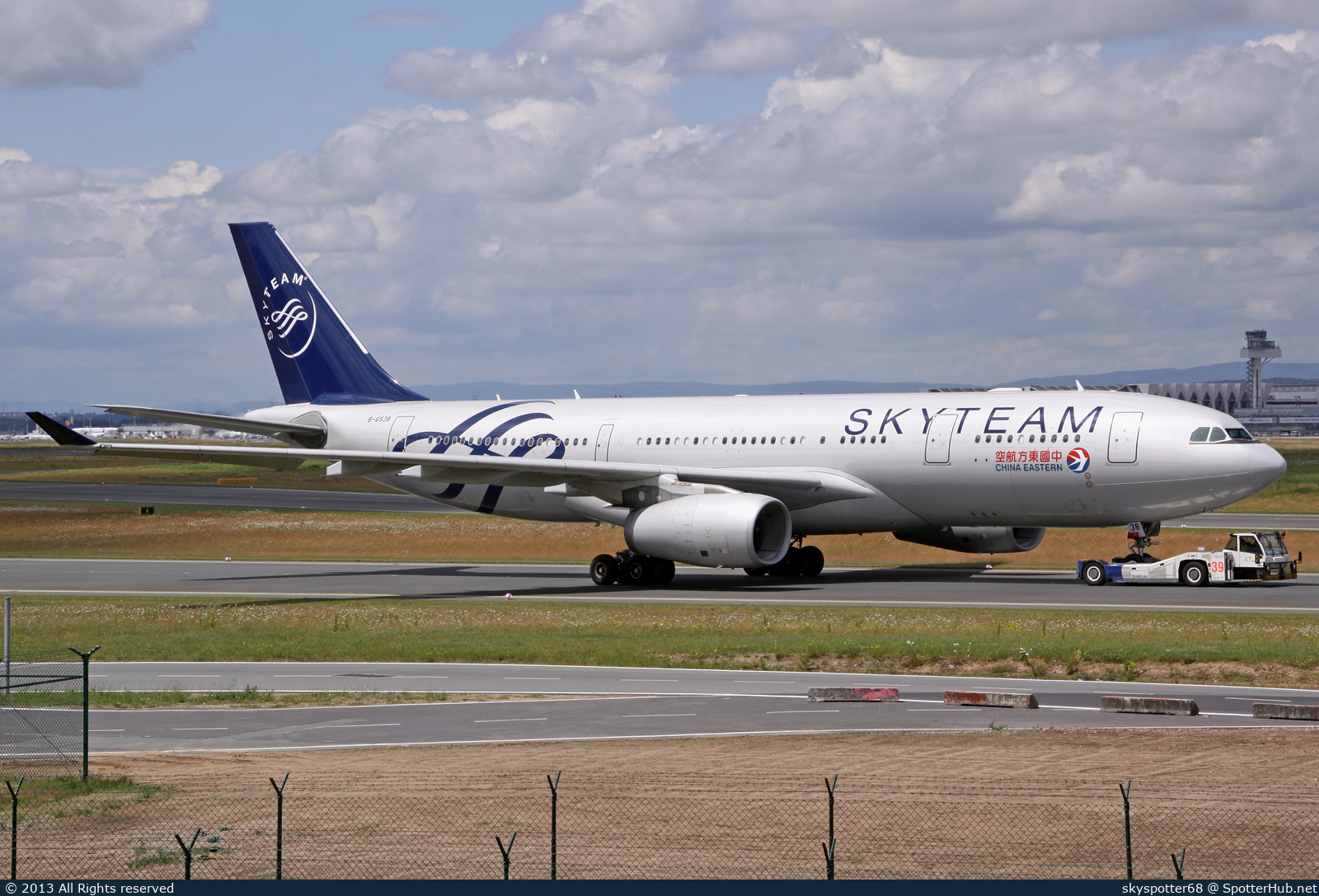 Photo of B-6538 - Airbus A330-243 operated by China Eastern Airlines