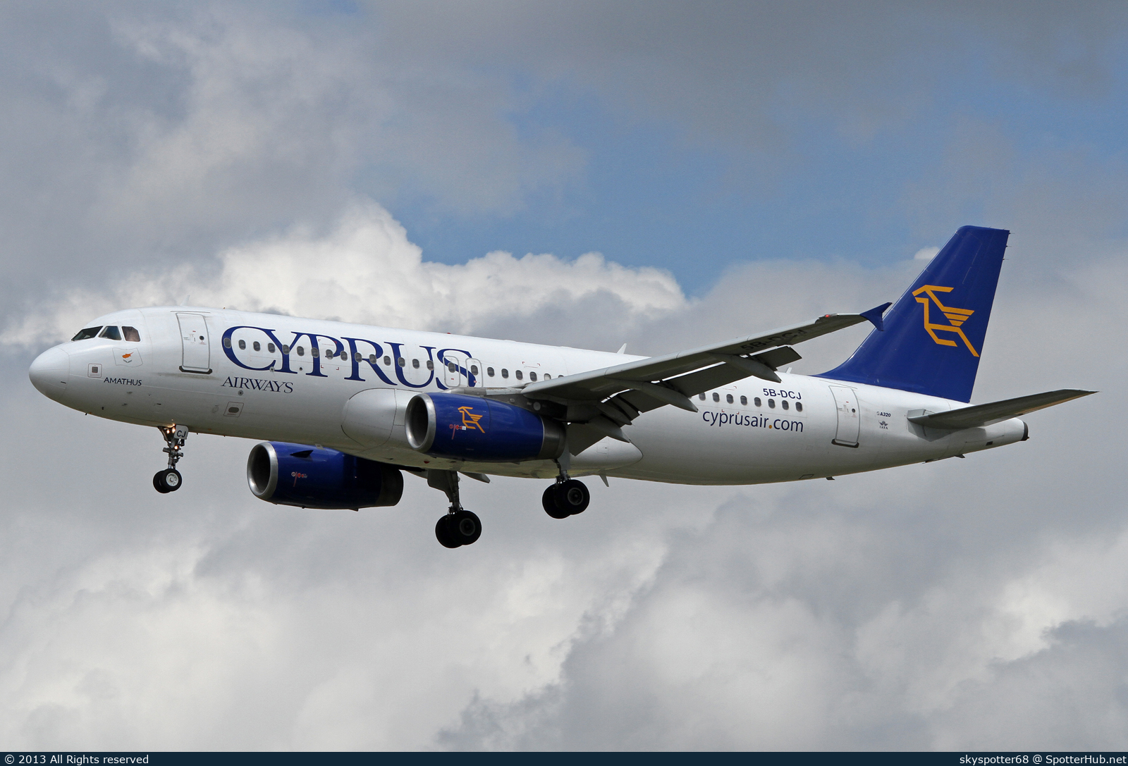 Photo of 5B-DCJ - Airbus A320-232 operated by Cyprus Airways