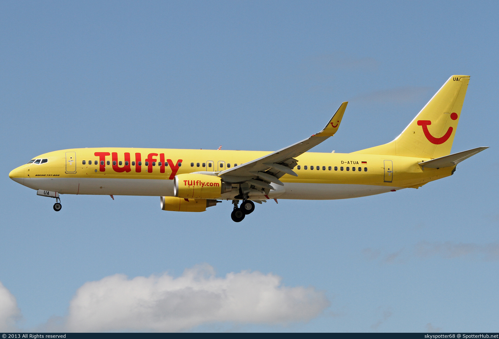 Photo of D-ATUA - Boeing 737-8K5 operated by TUIfly