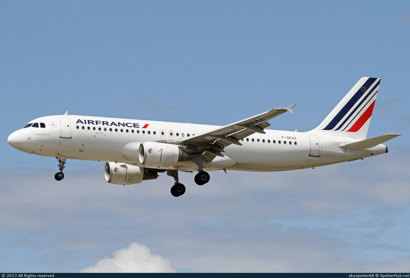 Photo of F-GKXZ - Airbus A320-214 operated by Air France