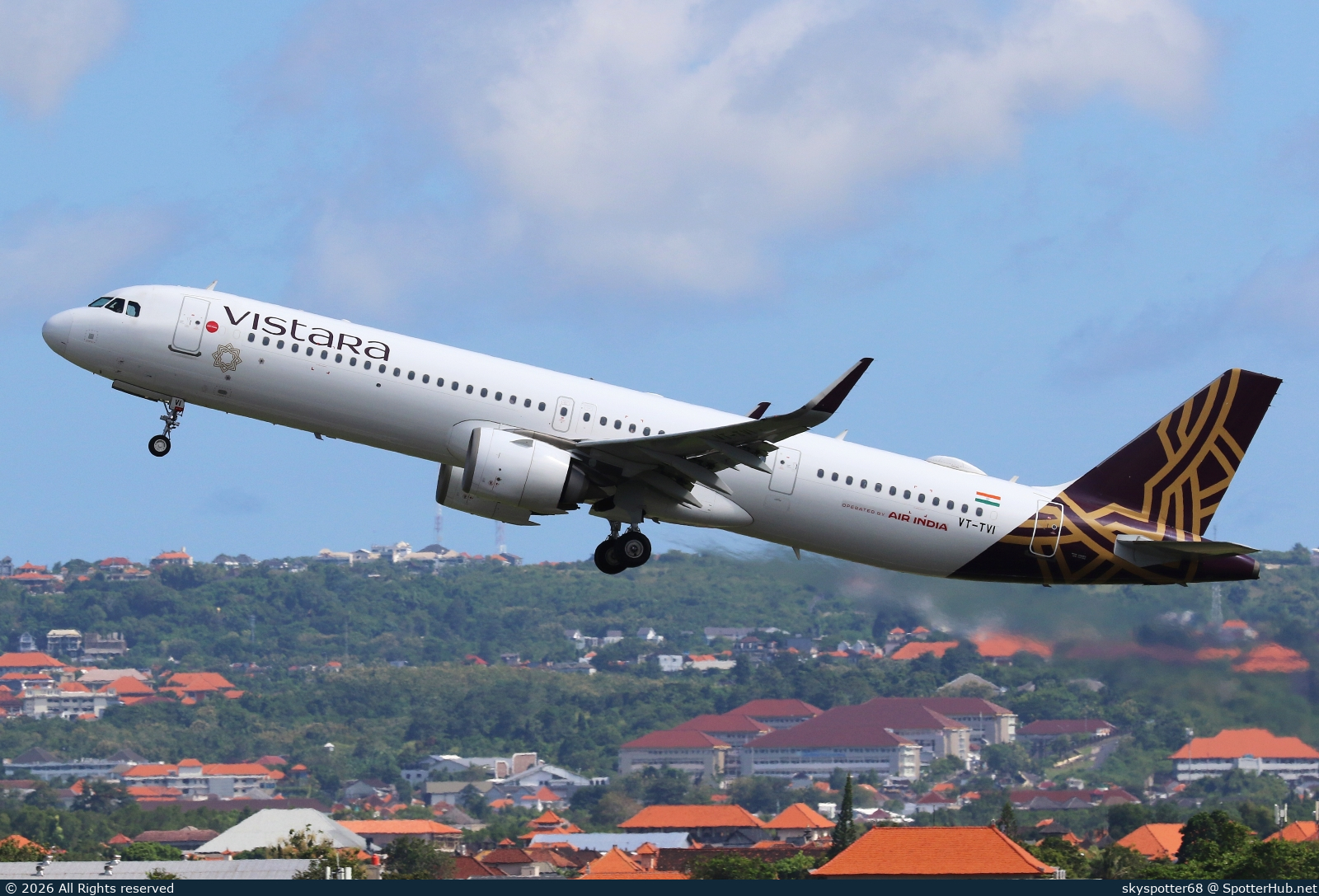 Photo of VT-TVI - Airbus A321-251NX operated by Air India