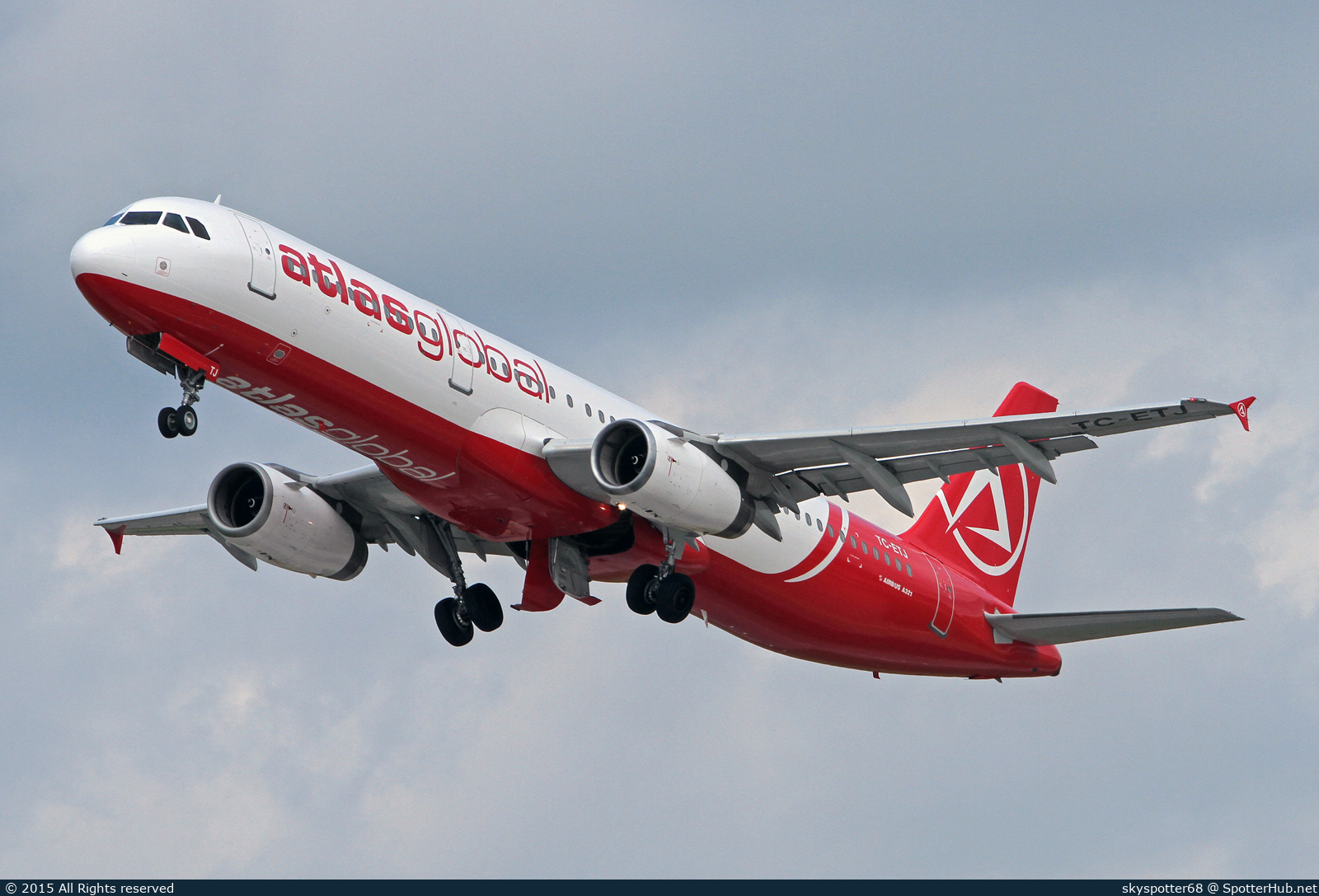 Photo of TC-ETJ - Airbus A321-231 operated by AtlasGlobal