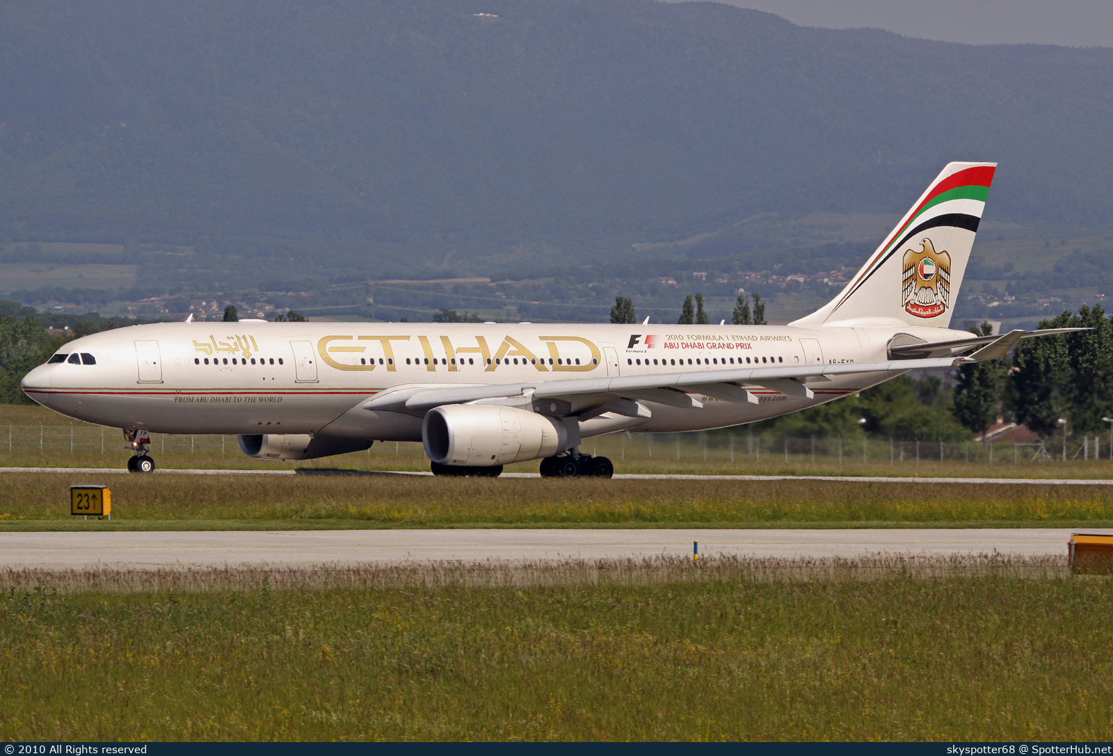 Photo of A6-EYP - Airbus A330-243 operated by Etihad Airways