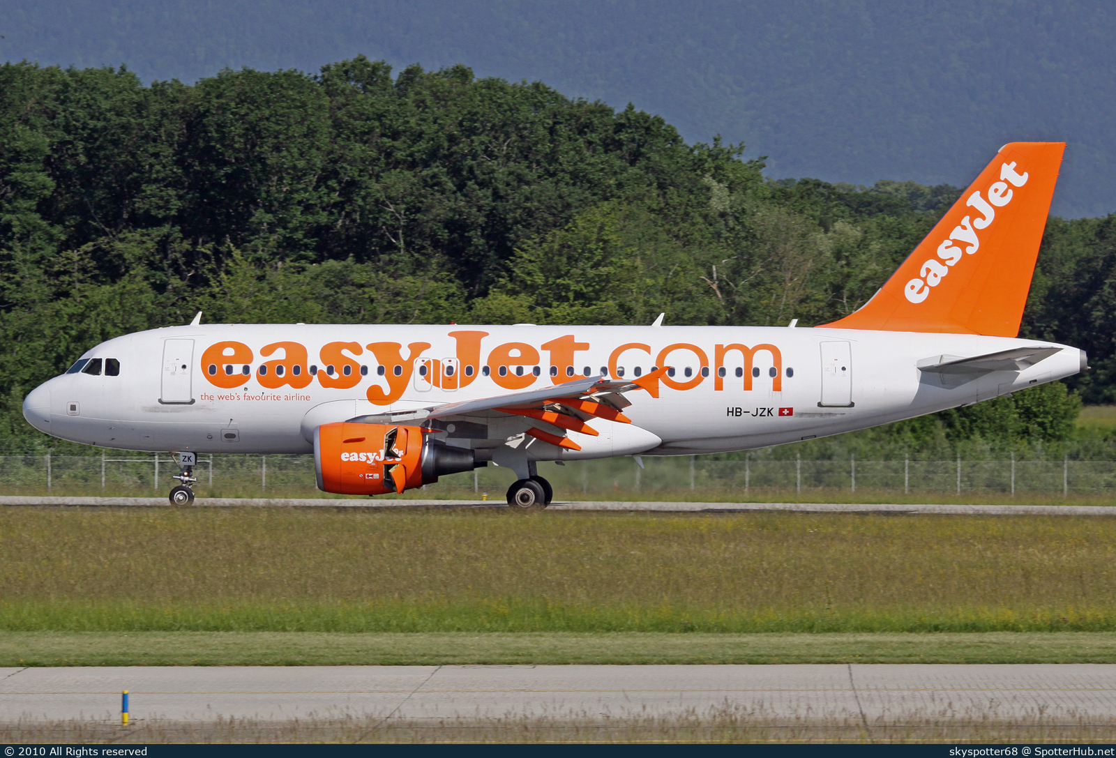 Photo of HB-JZK - Airbus A319-111 operated by easyJet Switzerland